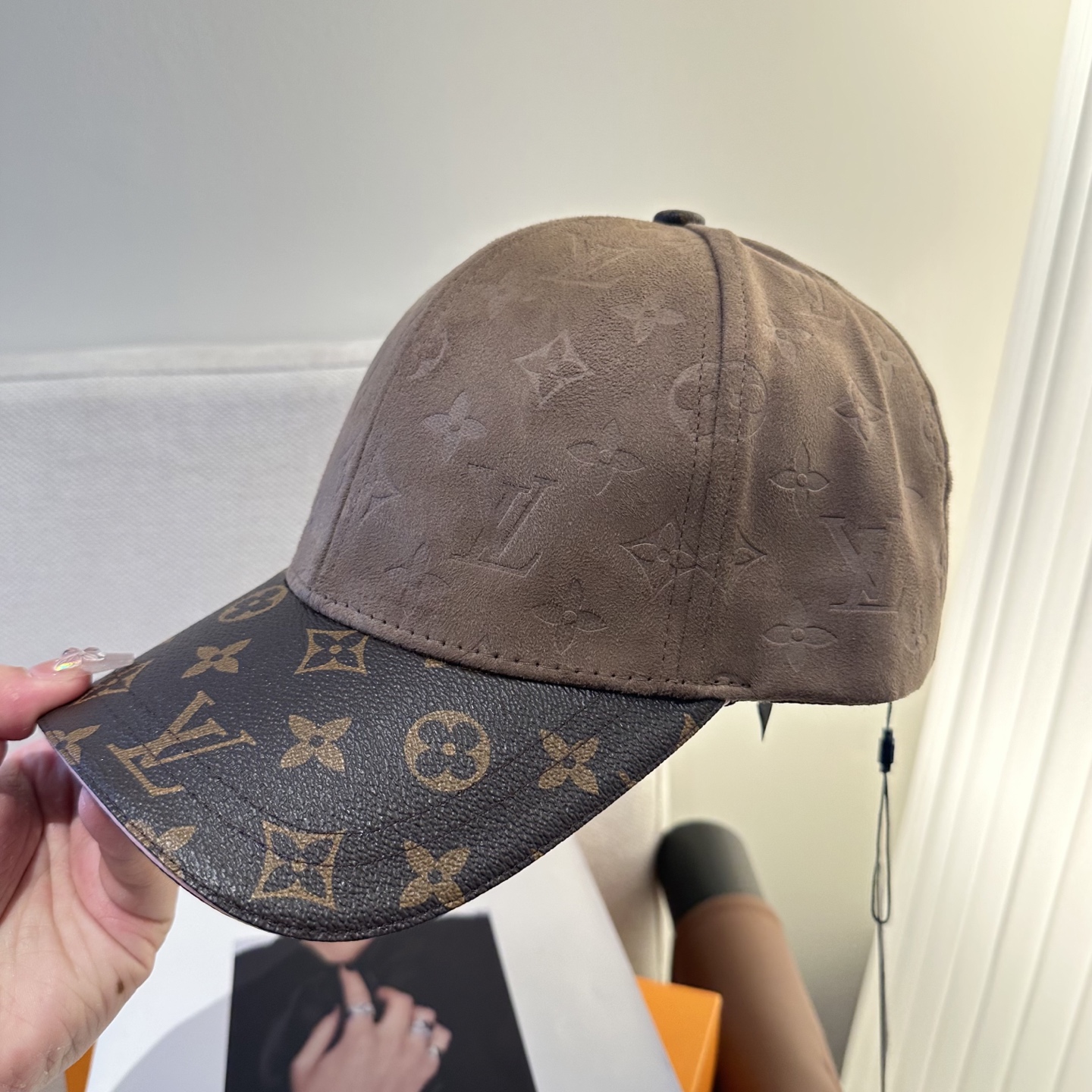 🧢路易威登棒球帽 LouisVuitton😍新款LV棒球帽，重工打造♥️高端大气，百搭款🤗男女通用！