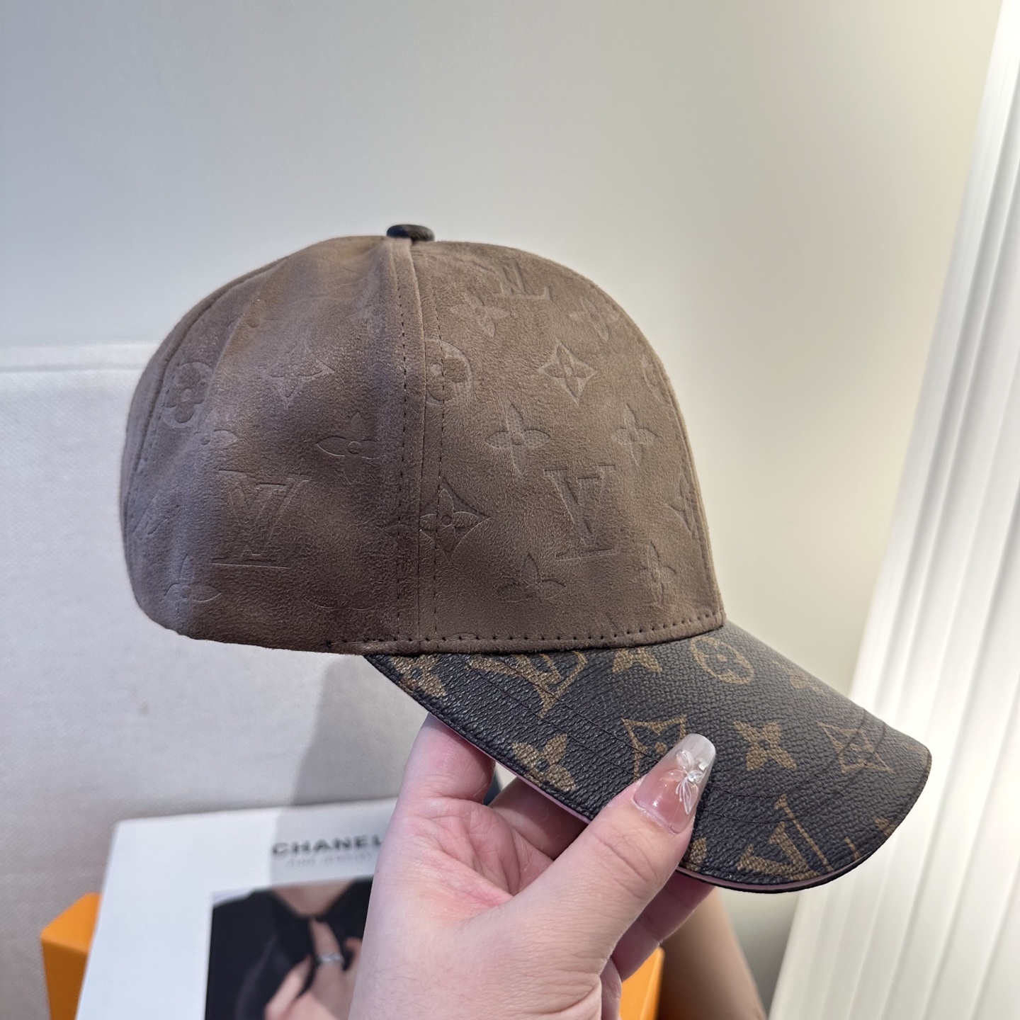 🧢路易威登棒球帽 LouisVuitton😍新款LV棒球帽，重工打造♥️高端大气，百搭款🤗男女通用！
