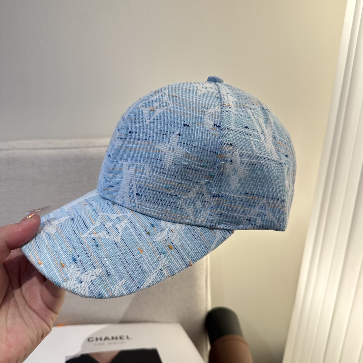 🧢路易威登棒球帽 LouisVuitton😍新款LV棒球帽，重工打造♥️高端大气，百搭款🤗男女通用！