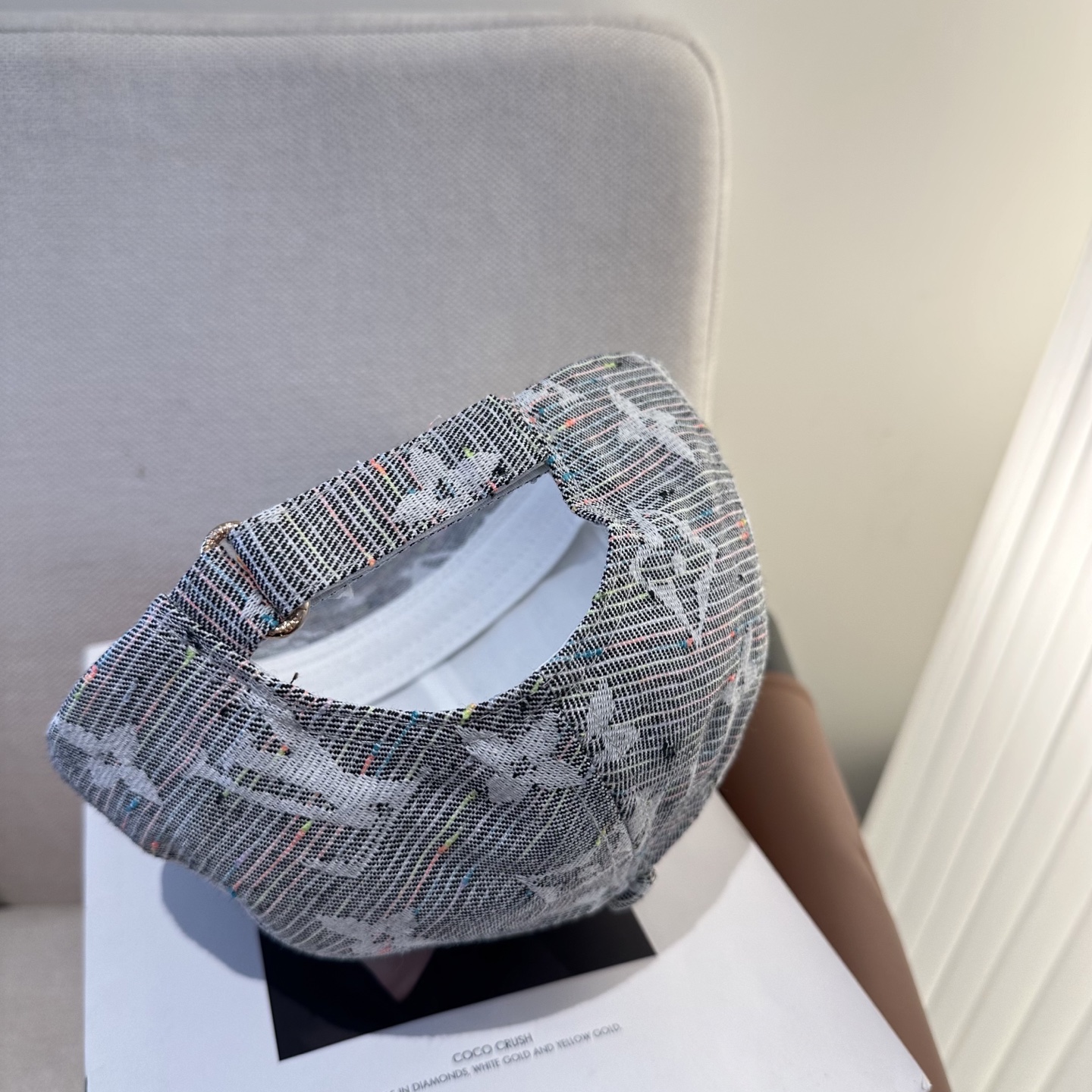 🧢路易威登棒球帽 LouisVuitton😍新款LV棒球帽，重工打造♥️高端大气，百搭款🤗男女通用！