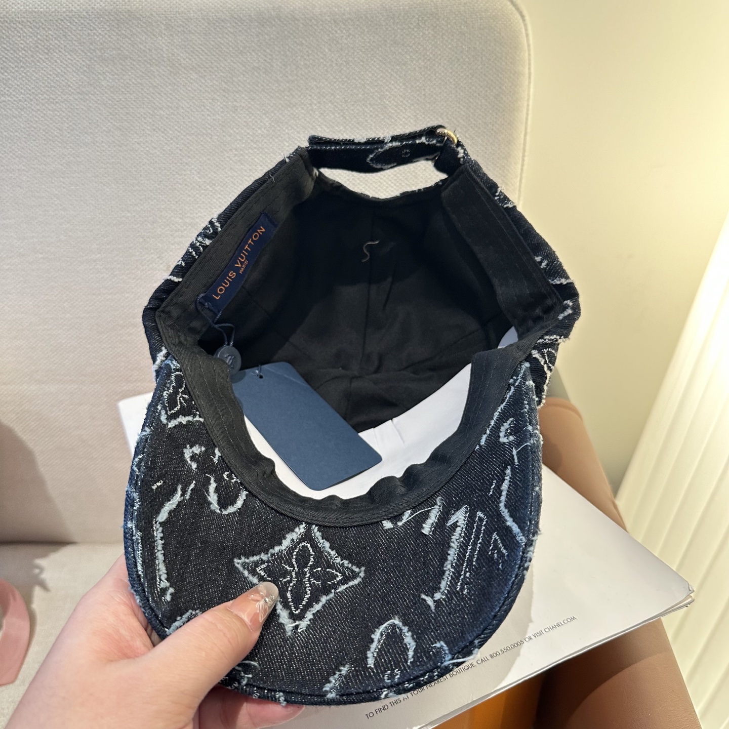 🧢路易威登棒球帽 LouisVuitton😍新款LV棒球帽，重工打造♥️高端大气，百搭款🤗男女通用！