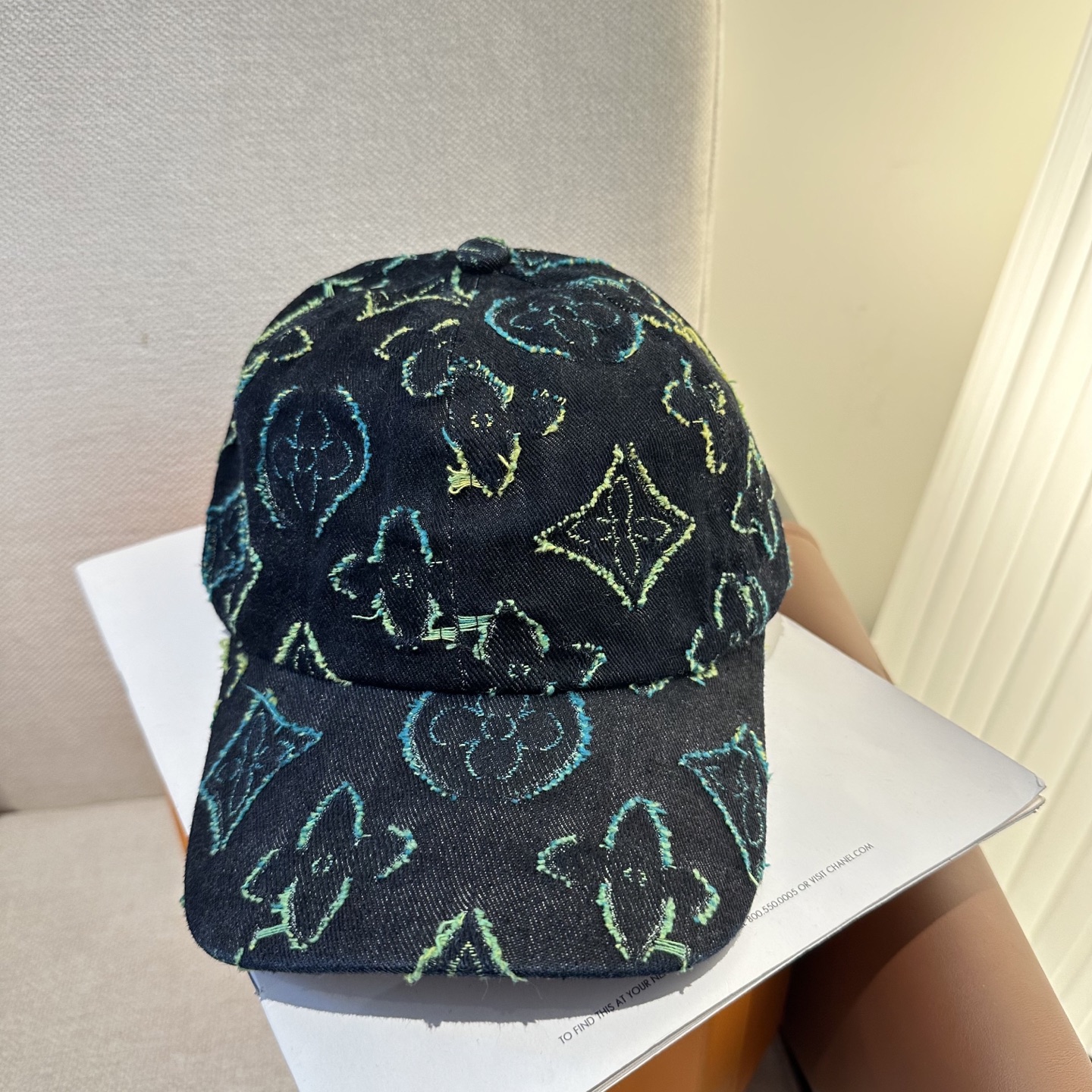 🧢路易威登棒球帽 LouisVuitton😍新款LV棒球帽，重工打造♥️高端大气，百搭款🤗男女通用！