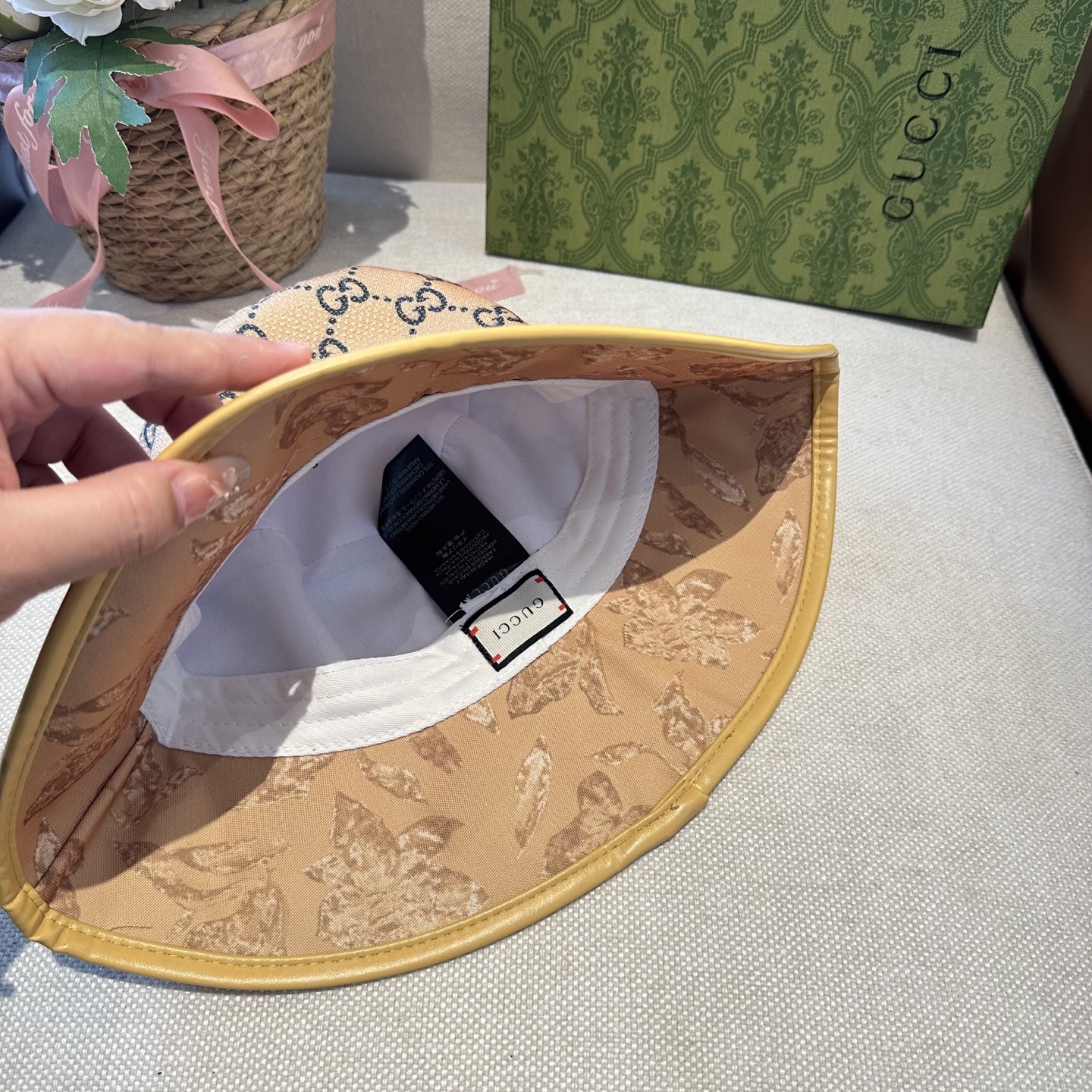 原单品质GUCCI古奇渔夫帽👒官网新品Gucci渔夫帽火爆来袭 工艺非常精美 高档大气上档次！低调奢华，