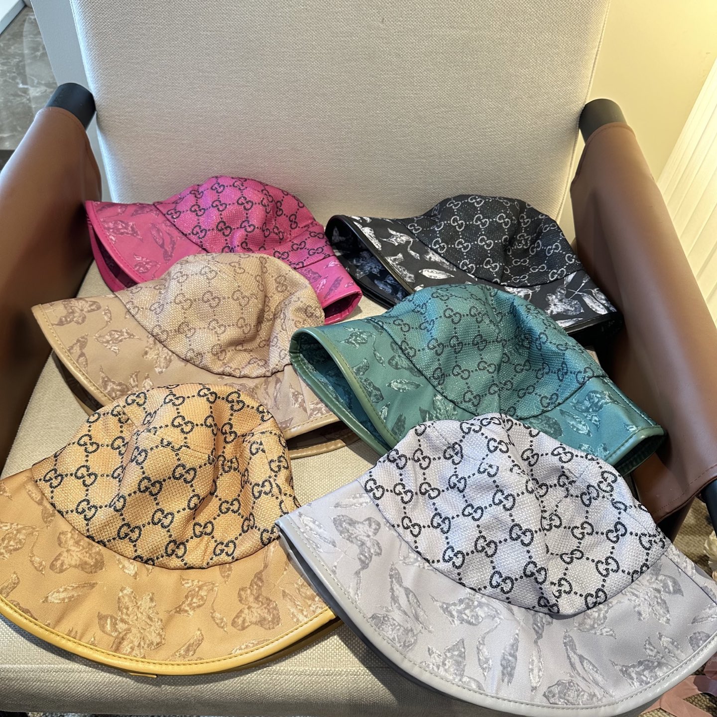 原单品质GUCCI古奇渔夫帽👒官网新品Gucci渔夫帽火爆来袭 工艺非常精美 高档大气上档次！低调奢华，