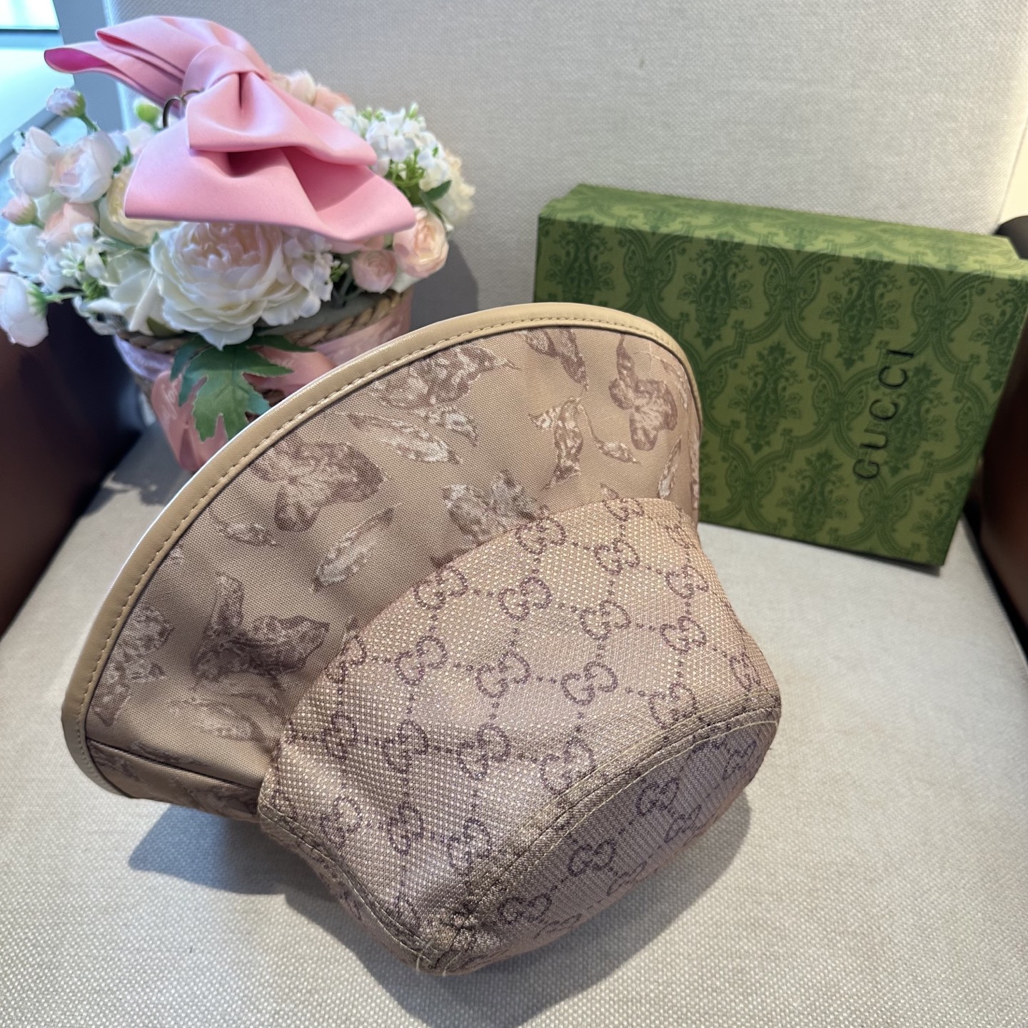 原单品质GUCCI古奇渔夫帽👒官网新品Gucci渔夫帽火爆来袭 工艺非常精美 高档大气上档次！低调奢华，