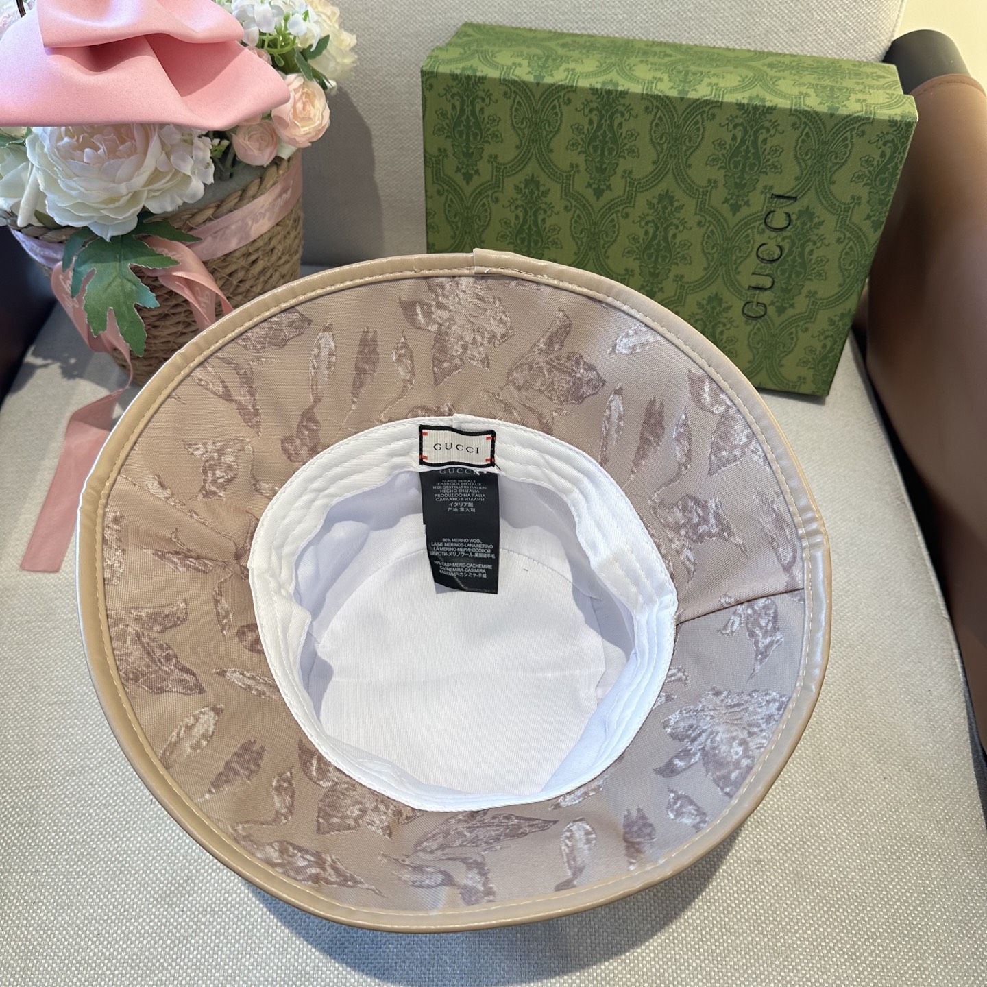 原单品质GUCCI古奇渔夫帽👒官网新品Gucci渔夫帽火爆来袭 工艺非常精美 高档大气上档次！低调奢华，