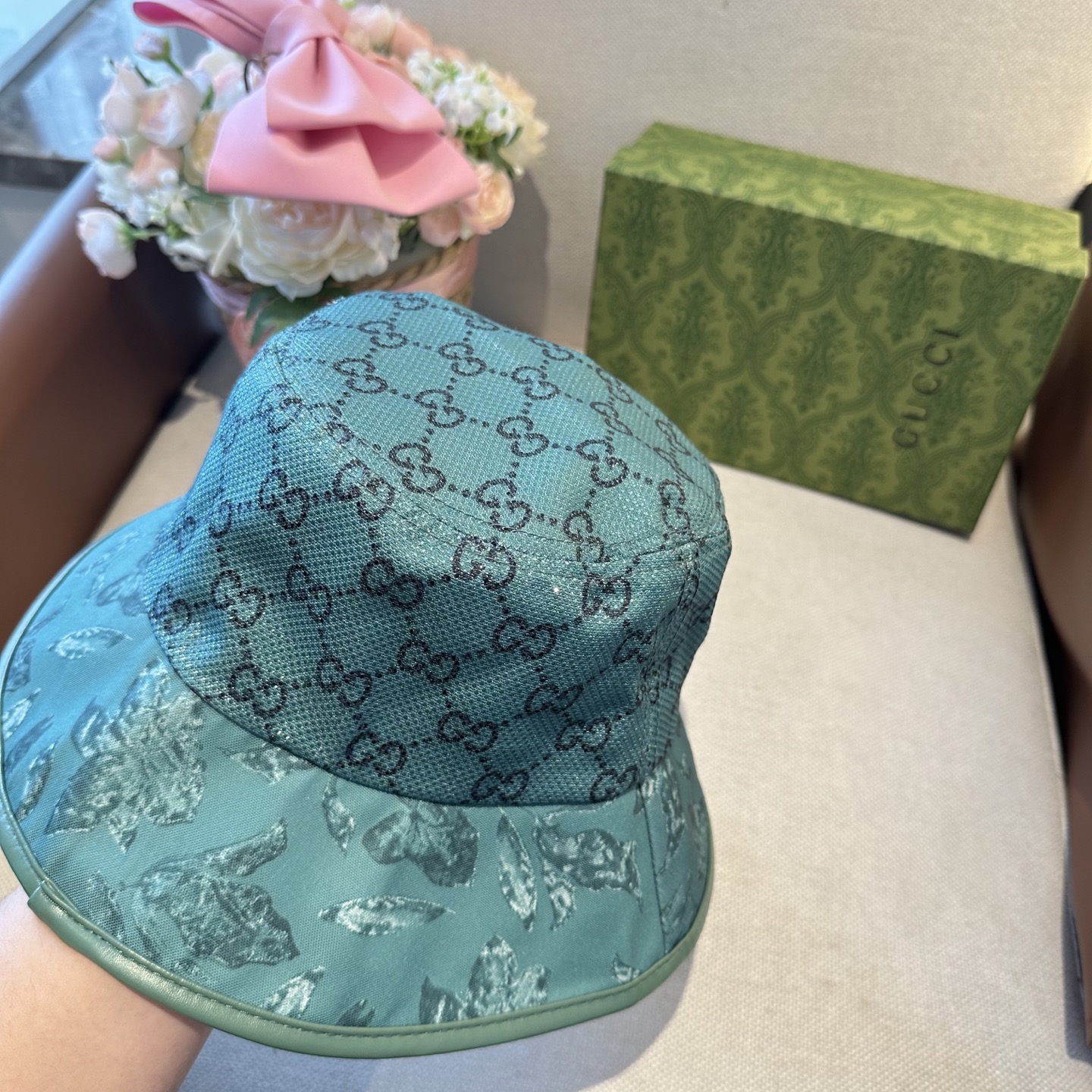 原单品质GUCCI古奇渔夫帽👒官网新品Gucci渔夫帽火爆来袭 工艺非常精美 高档大气上档次！低调奢华，