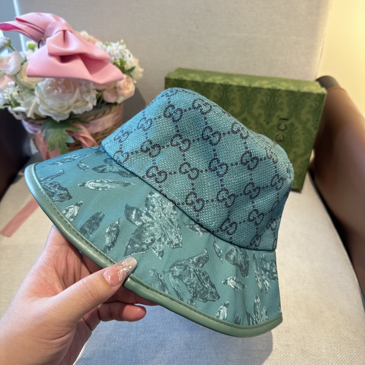 原单品质GUCCI古奇渔夫帽👒官网新品Gucci渔夫帽火爆来袭 工艺非常精美 高档大气上档次！低调奢华，