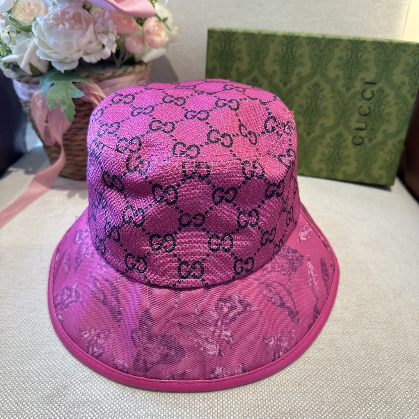 原单品质GUCCI古奇渔夫帽👒官网新品Gucci渔夫帽火爆来袭 工艺非常精美 高档大气上档次！低调奢华，