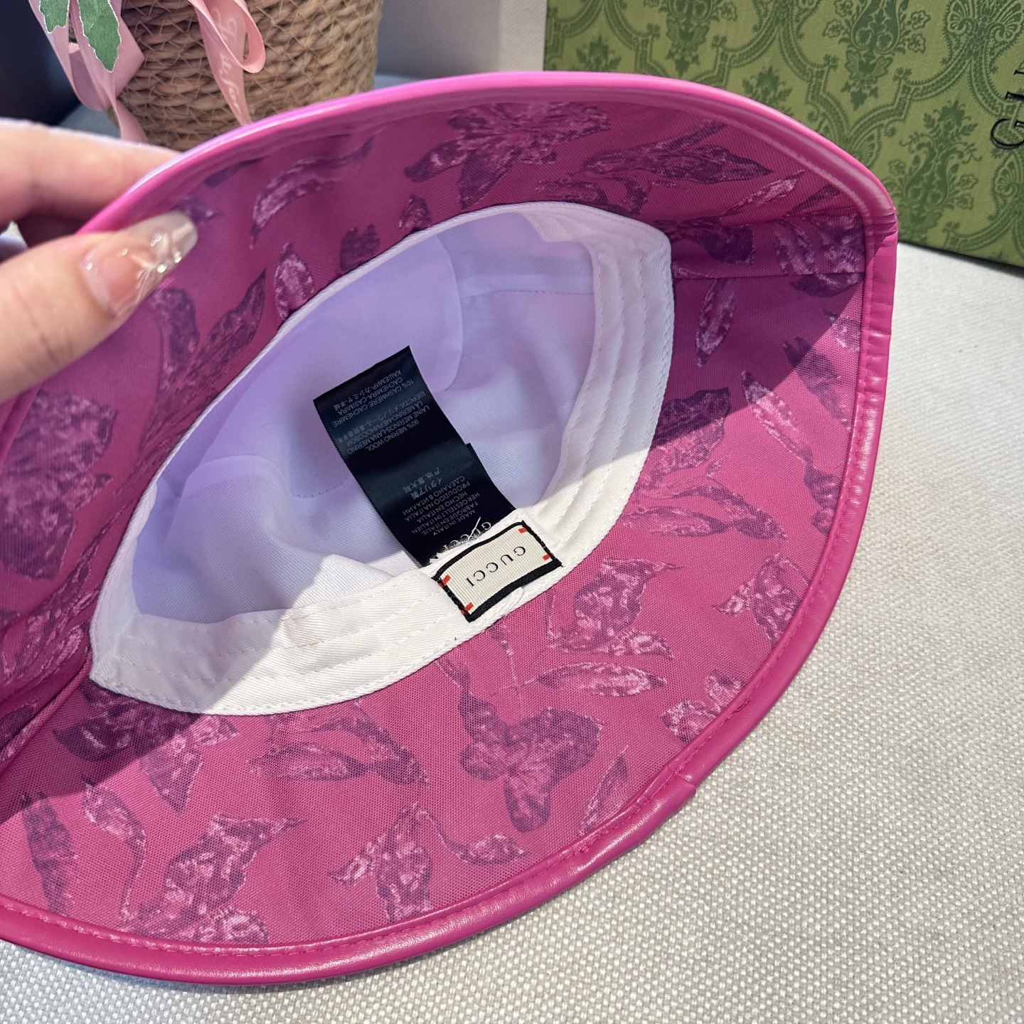 原单品质GUCCI古奇渔夫帽👒官网新品Gucci渔夫帽火爆来袭 工艺非常精美 高档大气上档次！低调奢华，