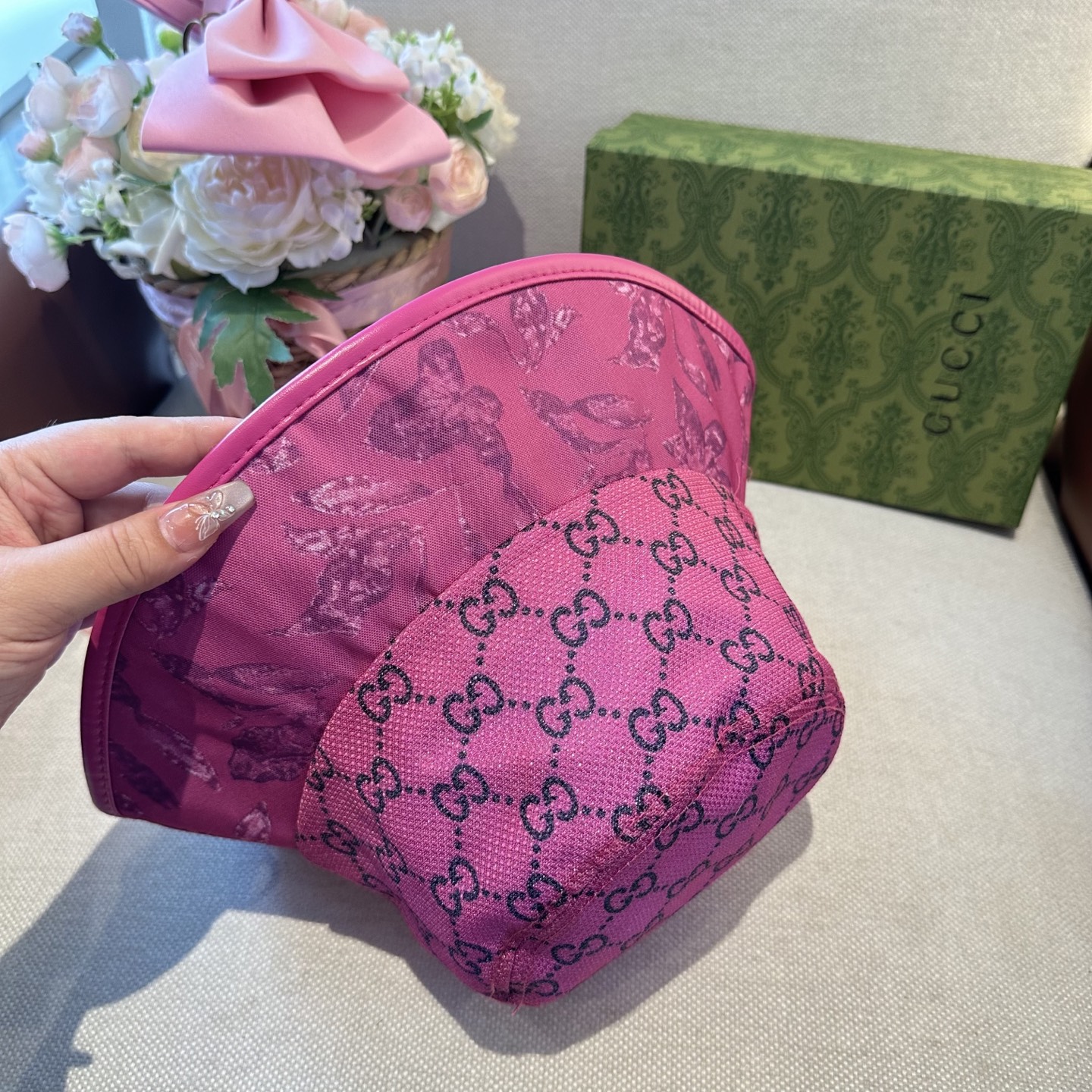 原单品质GUCCI古奇渔夫帽👒官网新品Gucci渔夫帽火爆来袭 工艺非常精美 高档大气上档次！低调奢华，