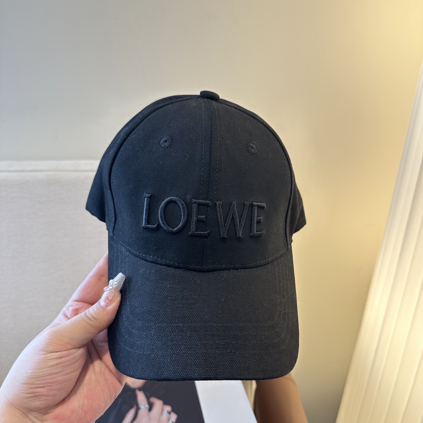 LOEWE【罗意威】新款刺绣棒球帽，专柜同步出货，大牌款超好搭配，赶紧入手