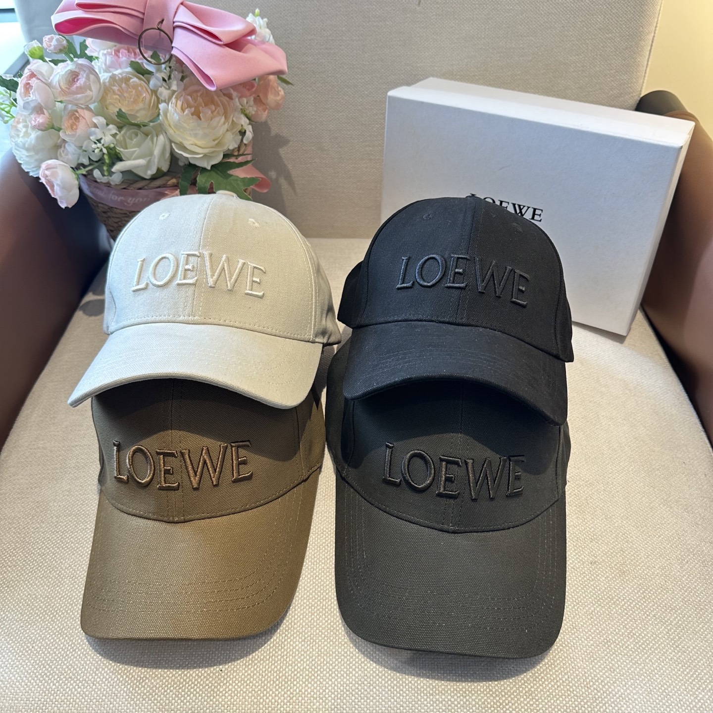 LOEWE【罗意威】新款刺绣棒球帽，专柜同步出货，大牌款超好搭配，赶紧入手
