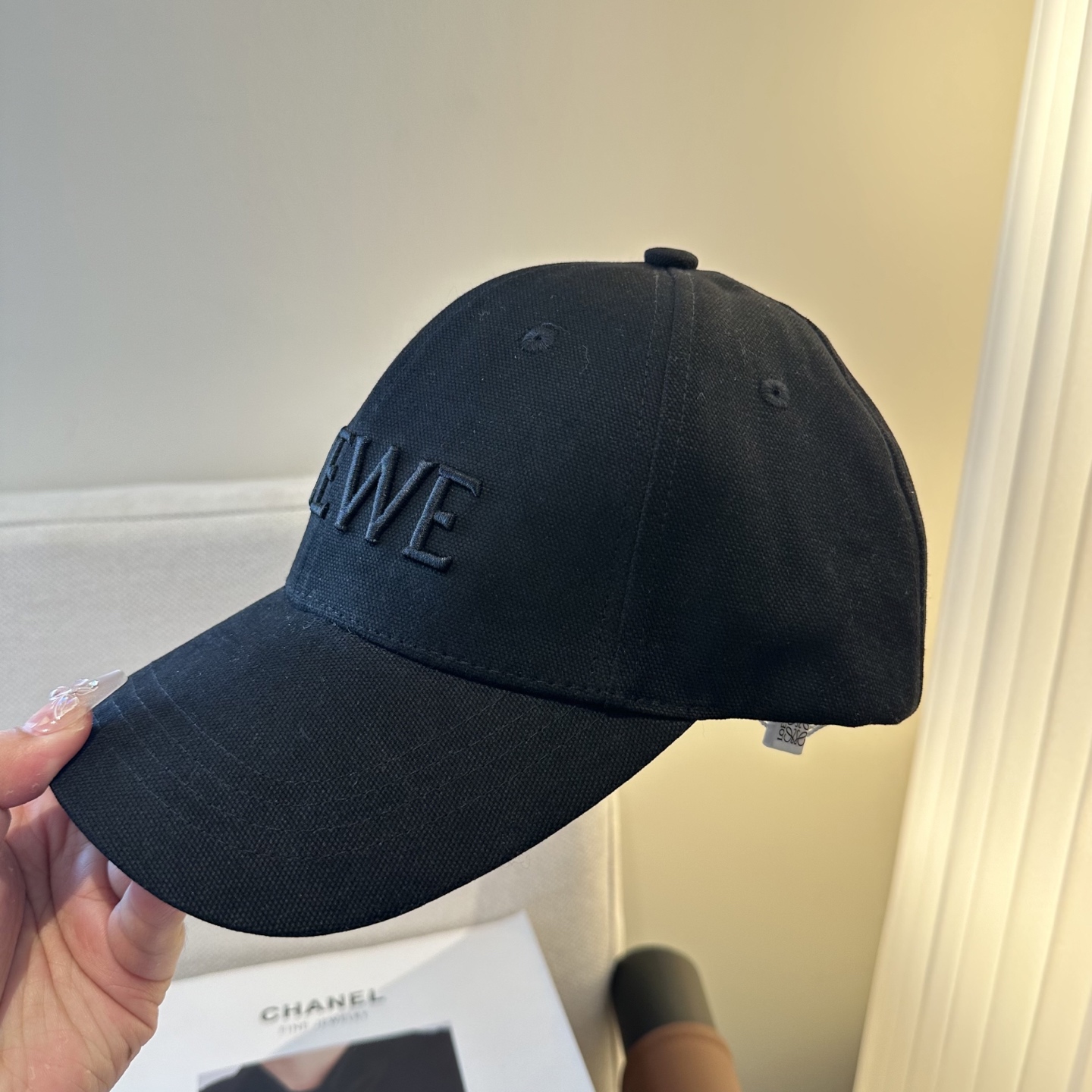 LOEWE【罗意威】新款刺绣棒球帽，专柜同步出货，大牌款超好搭配，赶紧入手