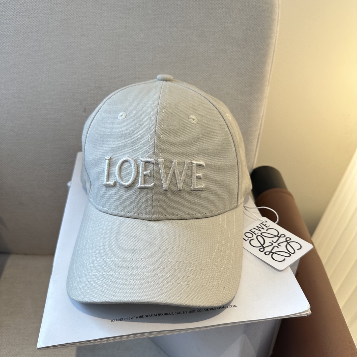 LOEWE【罗意威】新款刺绣棒球帽，专柜同步出货，大牌款超好搭配，赶紧入手