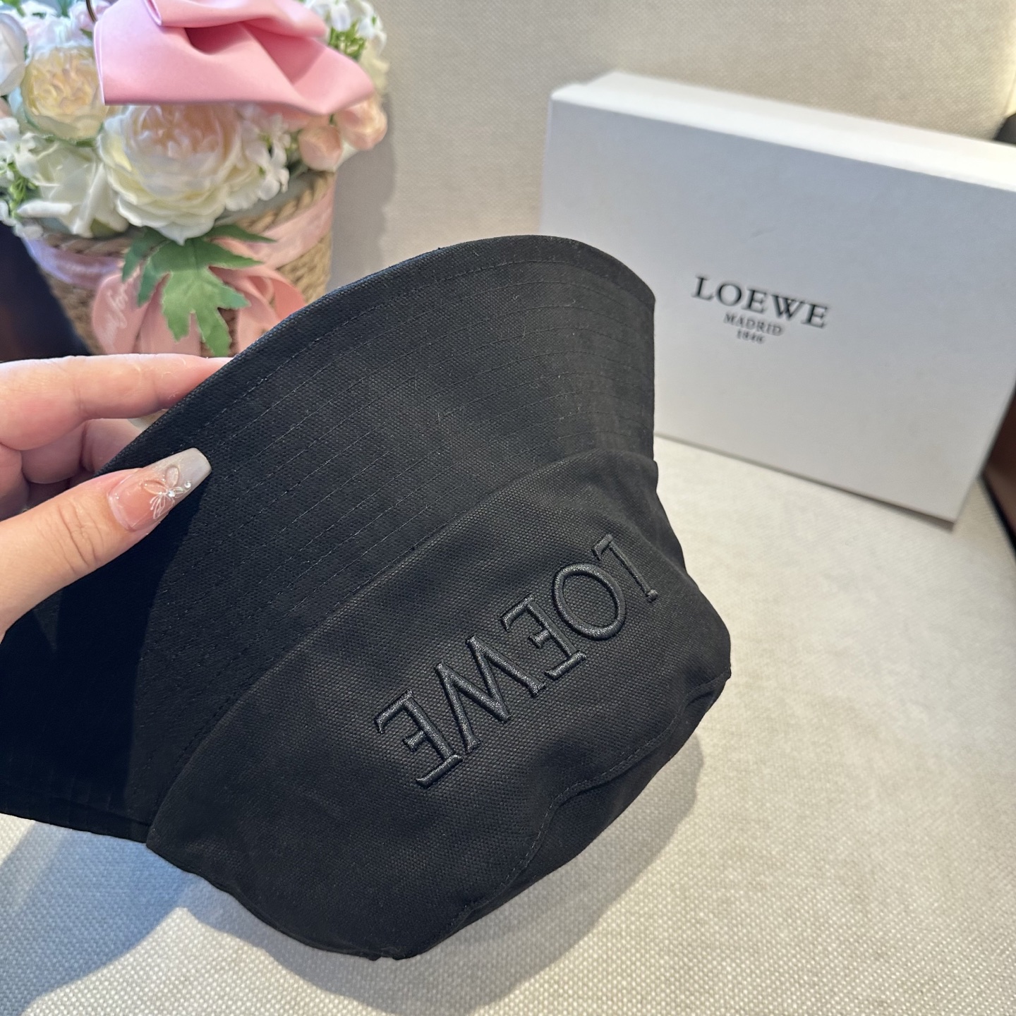 LOEWE罗意威 专柜新品渔夫帽，原单品质，内标齐全，头围57cm