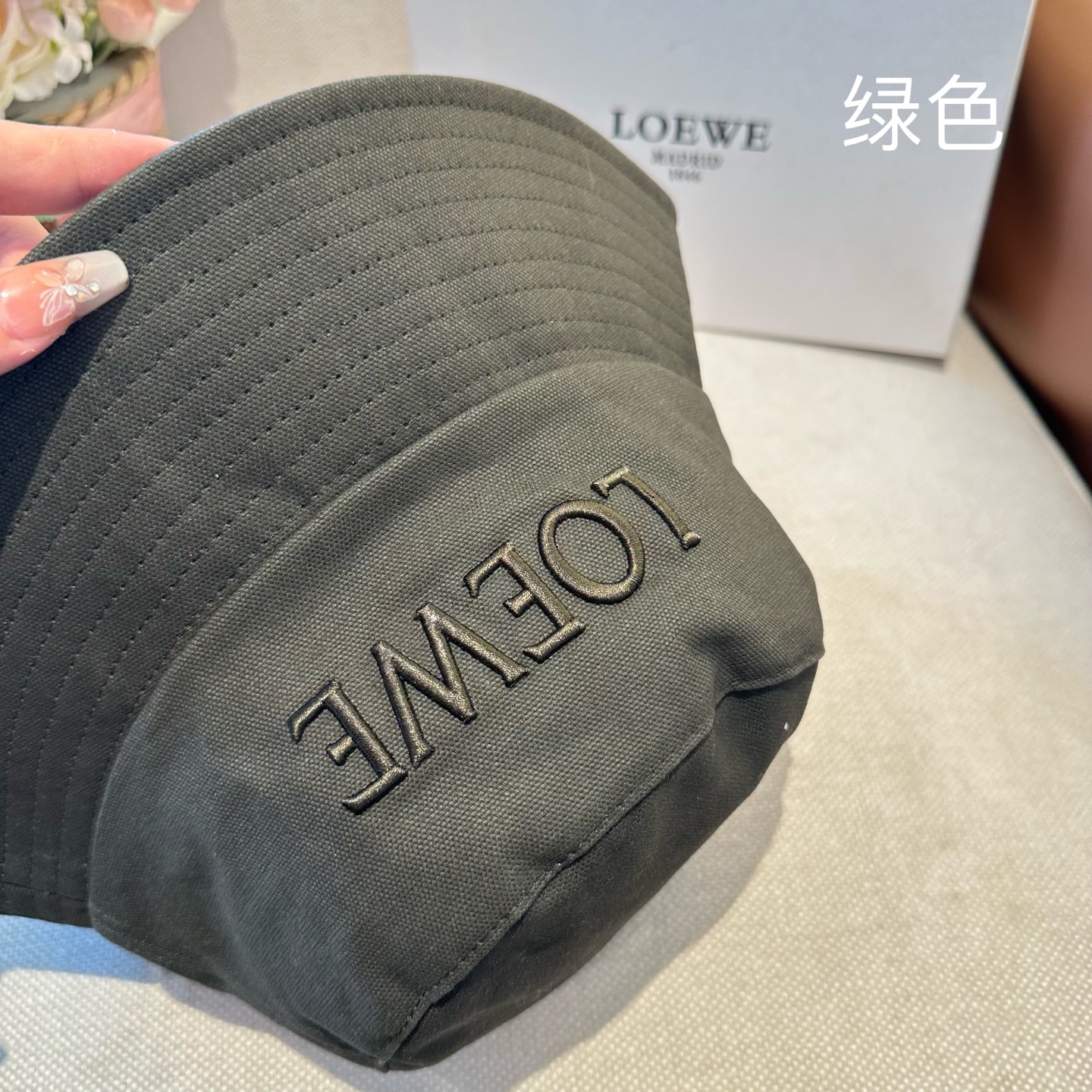 LOEWE罗意威 专柜新品渔夫帽，原单品质，内标齐全，头围57cm