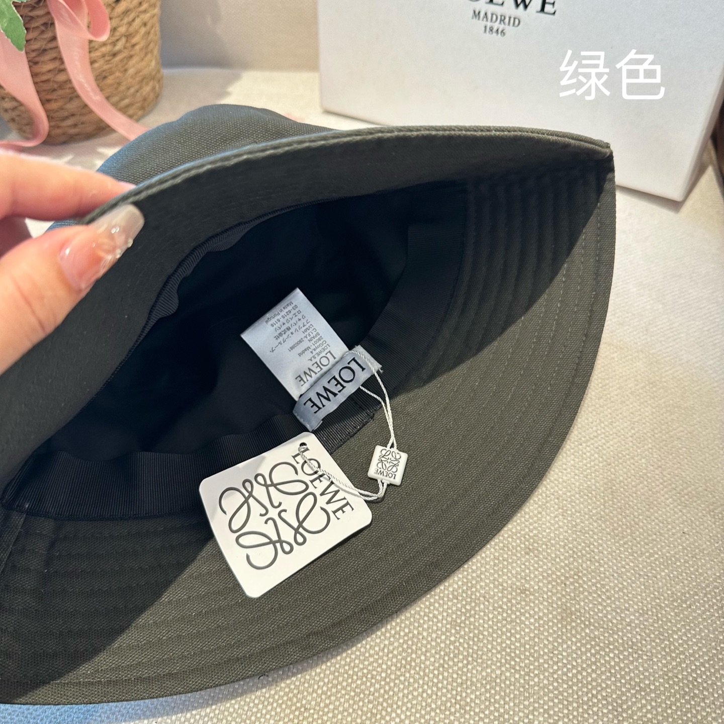 LOEWE罗意威 专柜新品渔夫帽，原单品质，内标齐全，头围57cm