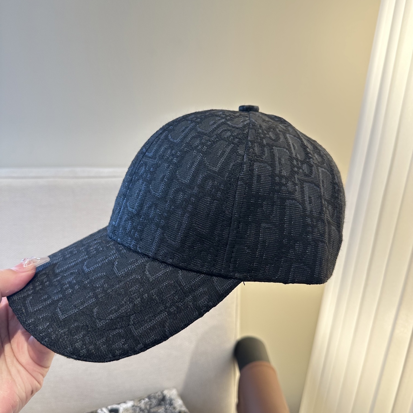 迪奥Dior 官网最新老花 迪奥 防晒指数超高，特别显脸小，有型不软塌，携带方便🤗