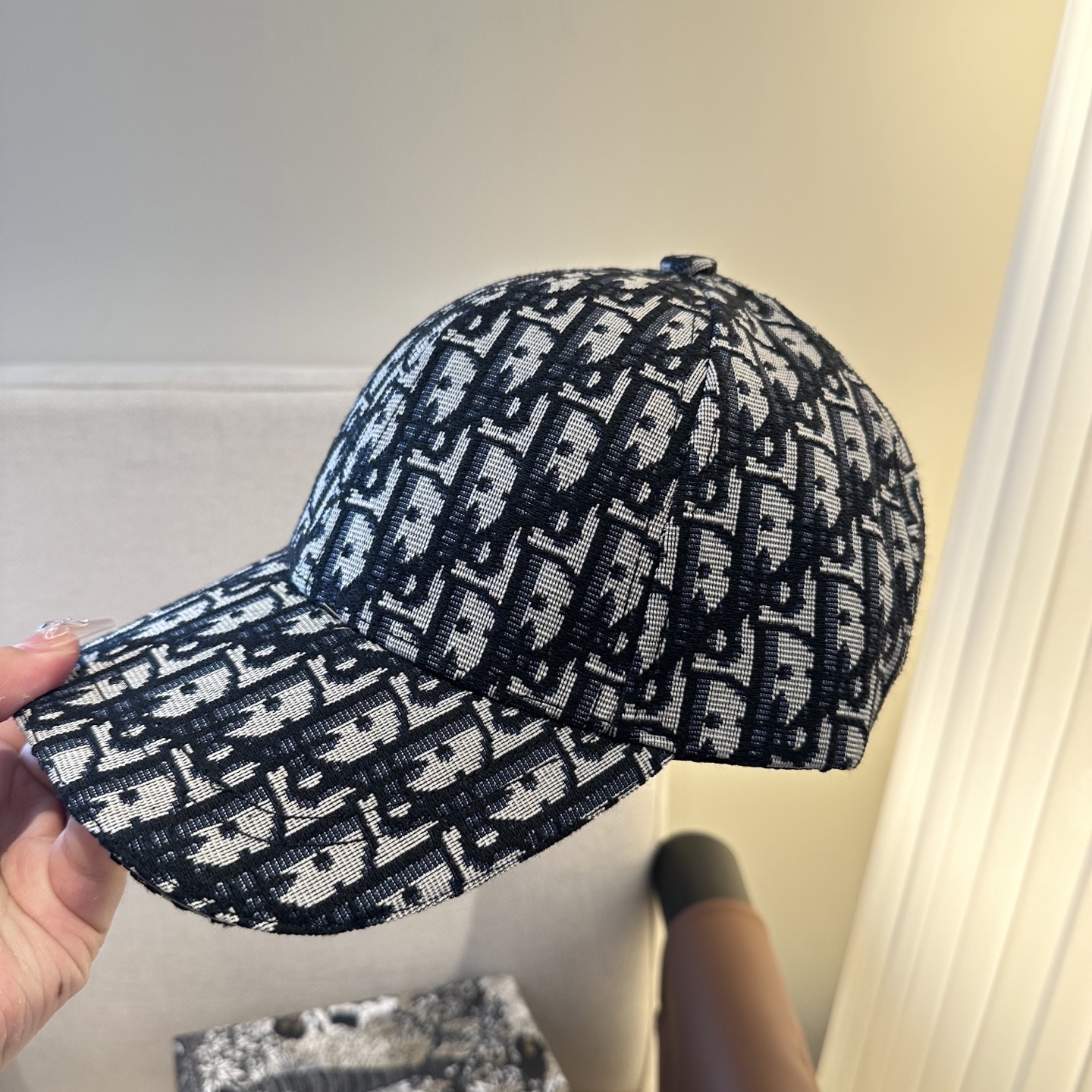 迪奥Dior 官网最新老花 迪奥防晒指数超高，特别显脸小，有型不软塌，携带方便🤗