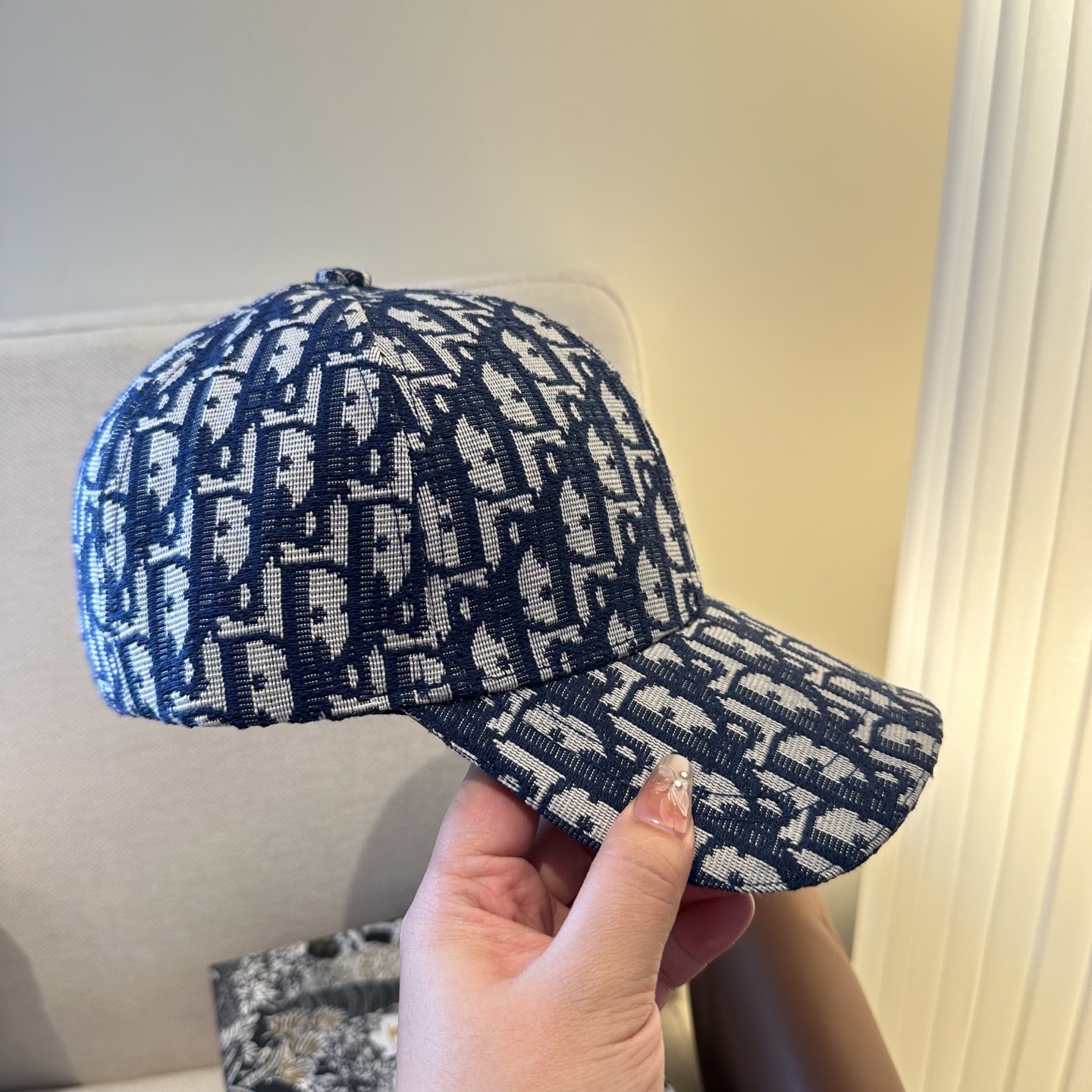 迪奥Dior 官网最新老花 迪奥防晒指数超高，特别显脸小，有型不软塌，携带方便🤗