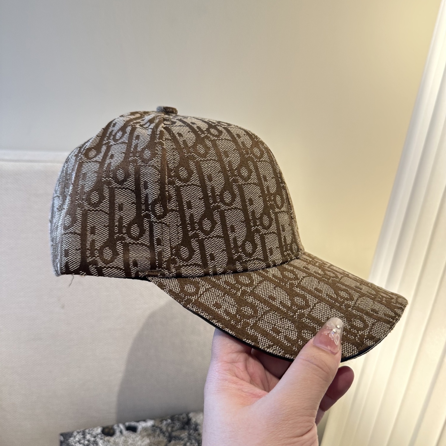 迪奥Dior 官网最新老花 迪奥防晒指数超高，特别显脸小，有型不软塌，携带方便🤗