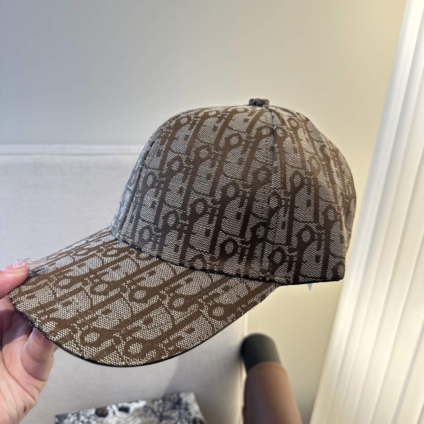 迪奥Dior 官网最新老花 迪奥防晒指数超高，特别显脸小，有型不软塌，携带方便🤗