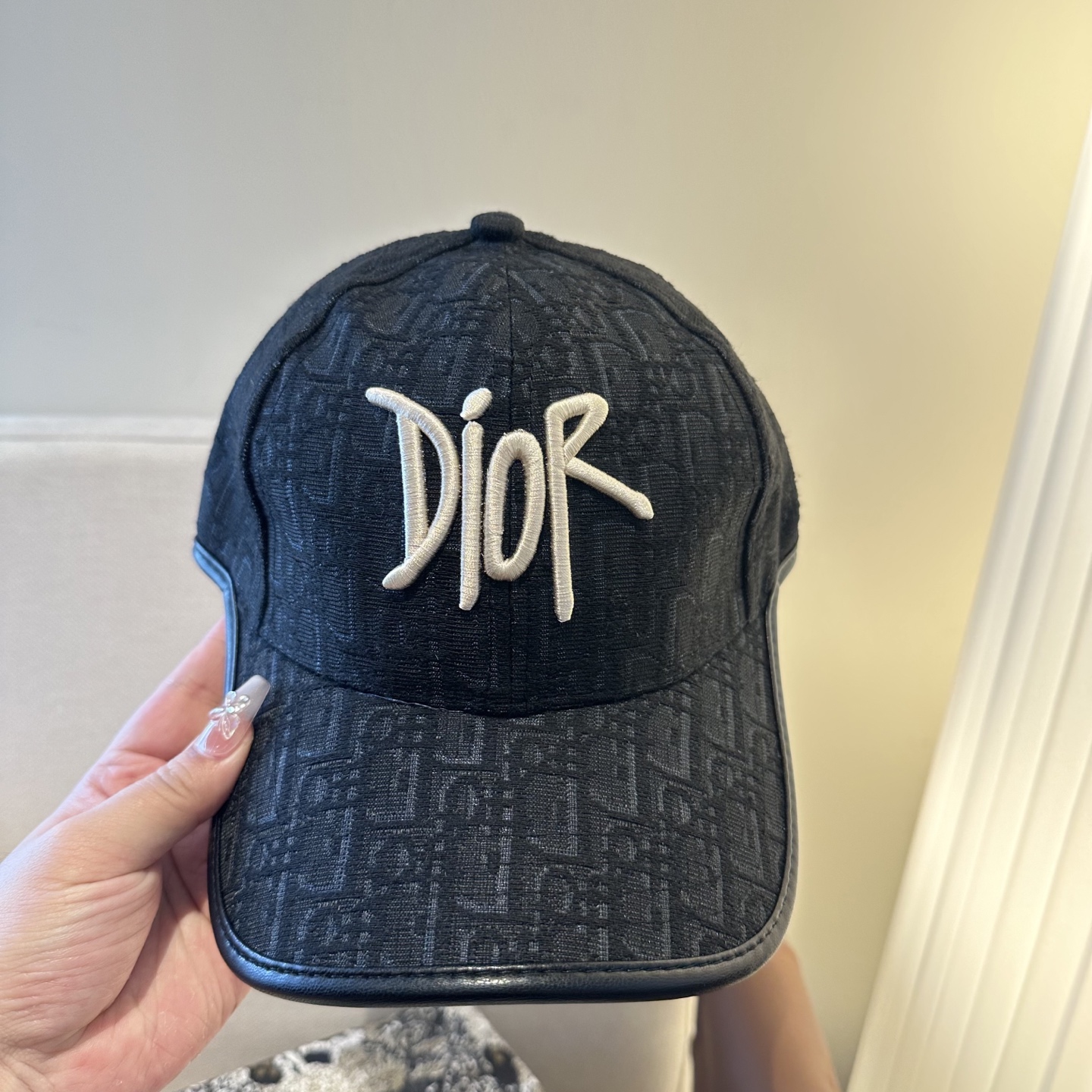 迪奥Dior 官网最新老花 迪奥防晒指数超高，特别显脸小，有型不软塌，携带方便🤗