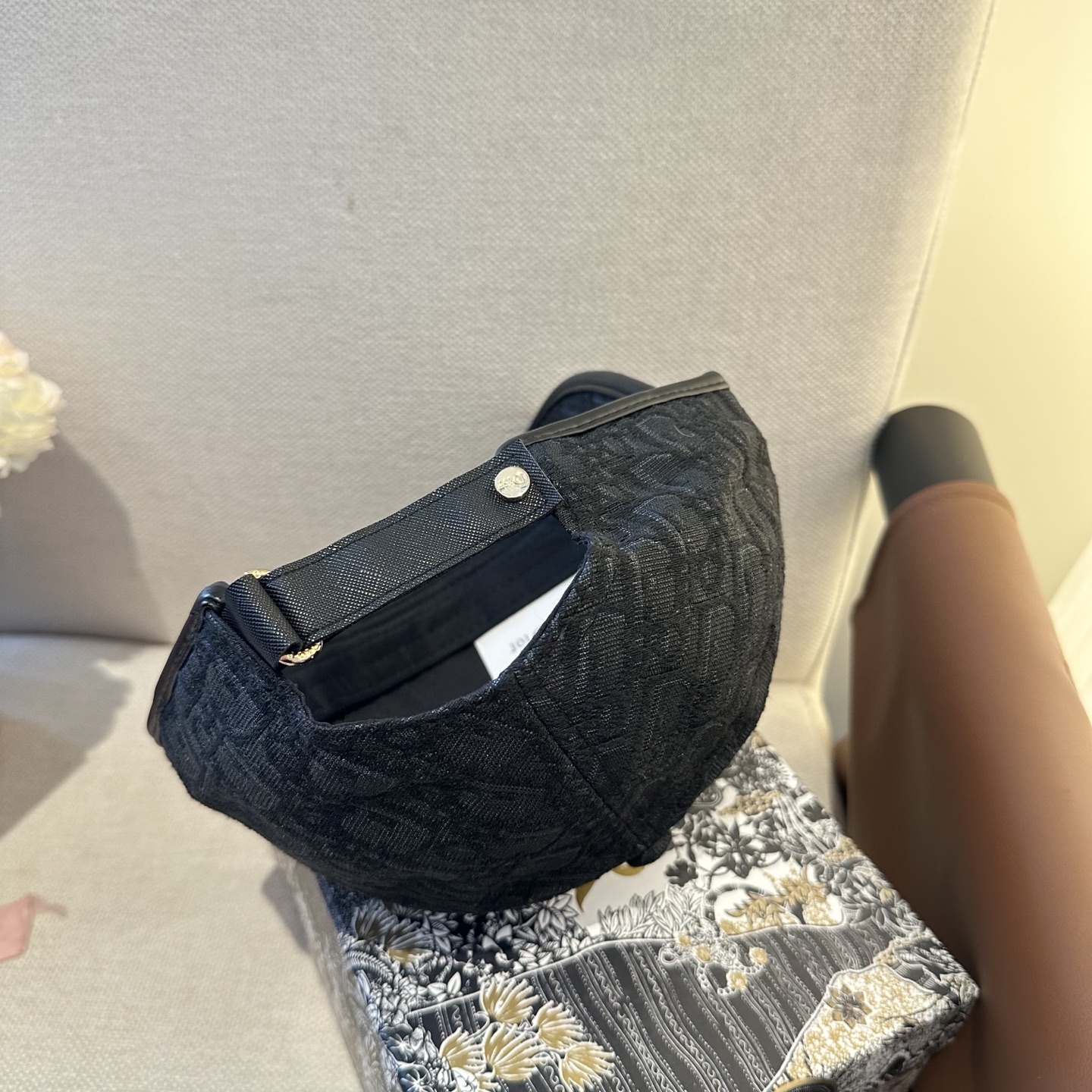 迪奥Dior 官网最新老花 迪奥防晒指数超高，特别显脸小，有型不软塌，携带方便🤗