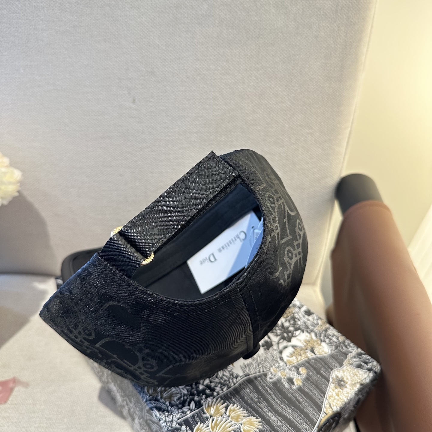 迪奥Dior 官网最新老花 迪奥防晒指数超高，特别显脸小，有型不软塌，携带方便🤗