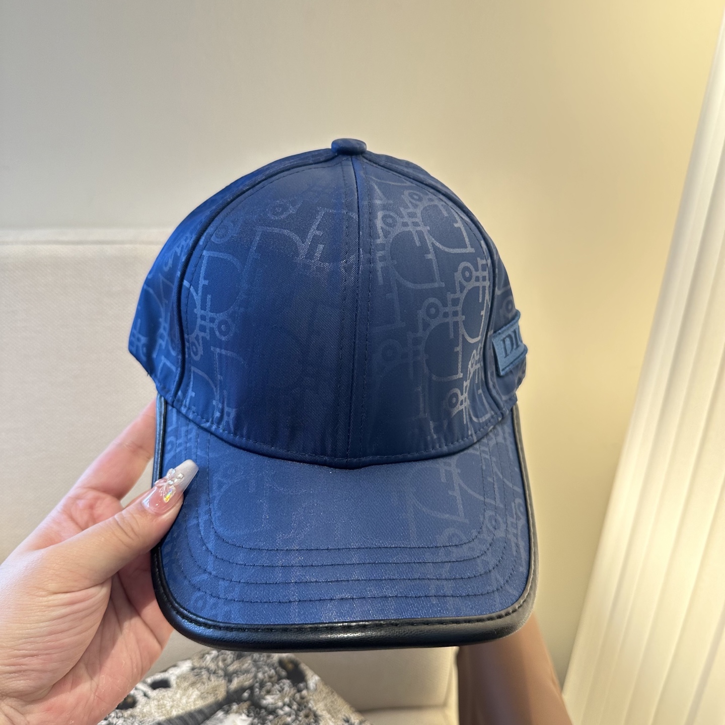 迪奥Dior 官网最新老花 迪奥防晒指数超高，特别显脸小，有型不软塌，携带方便🤗