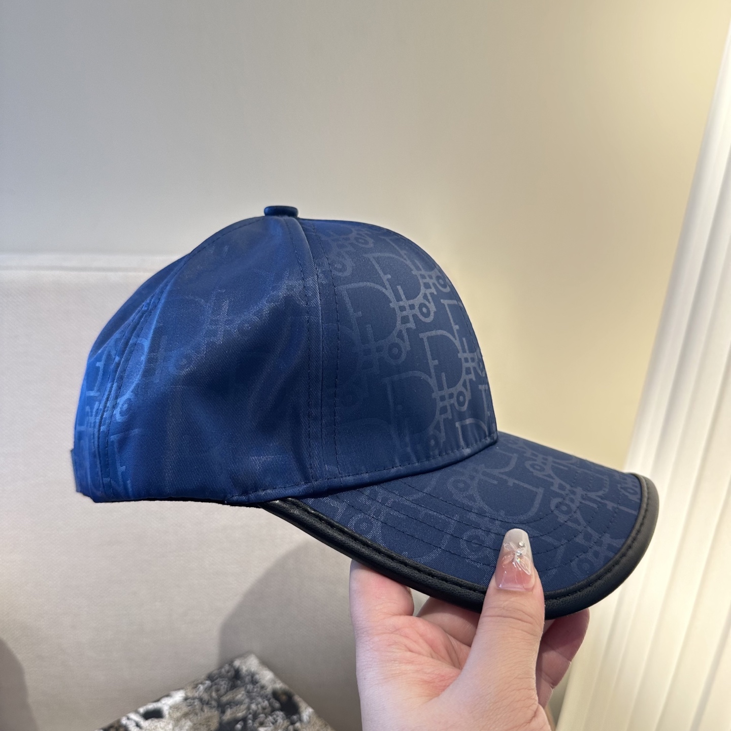 迪奥Dior 官网最新老花 迪奥防晒指数超高，特别显脸小，有型不软塌，携带方便🤗