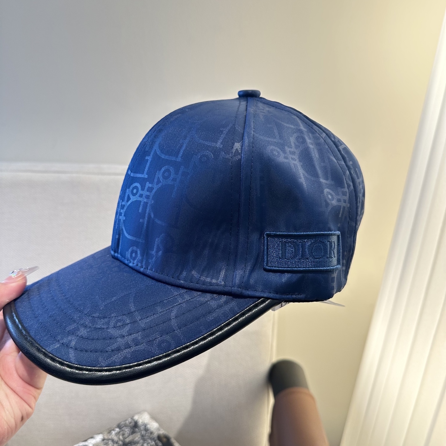 迪奥Dior 官网最新老花 迪奥防晒指数超高，特别显脸小，有型不软塌，携带方便🤗