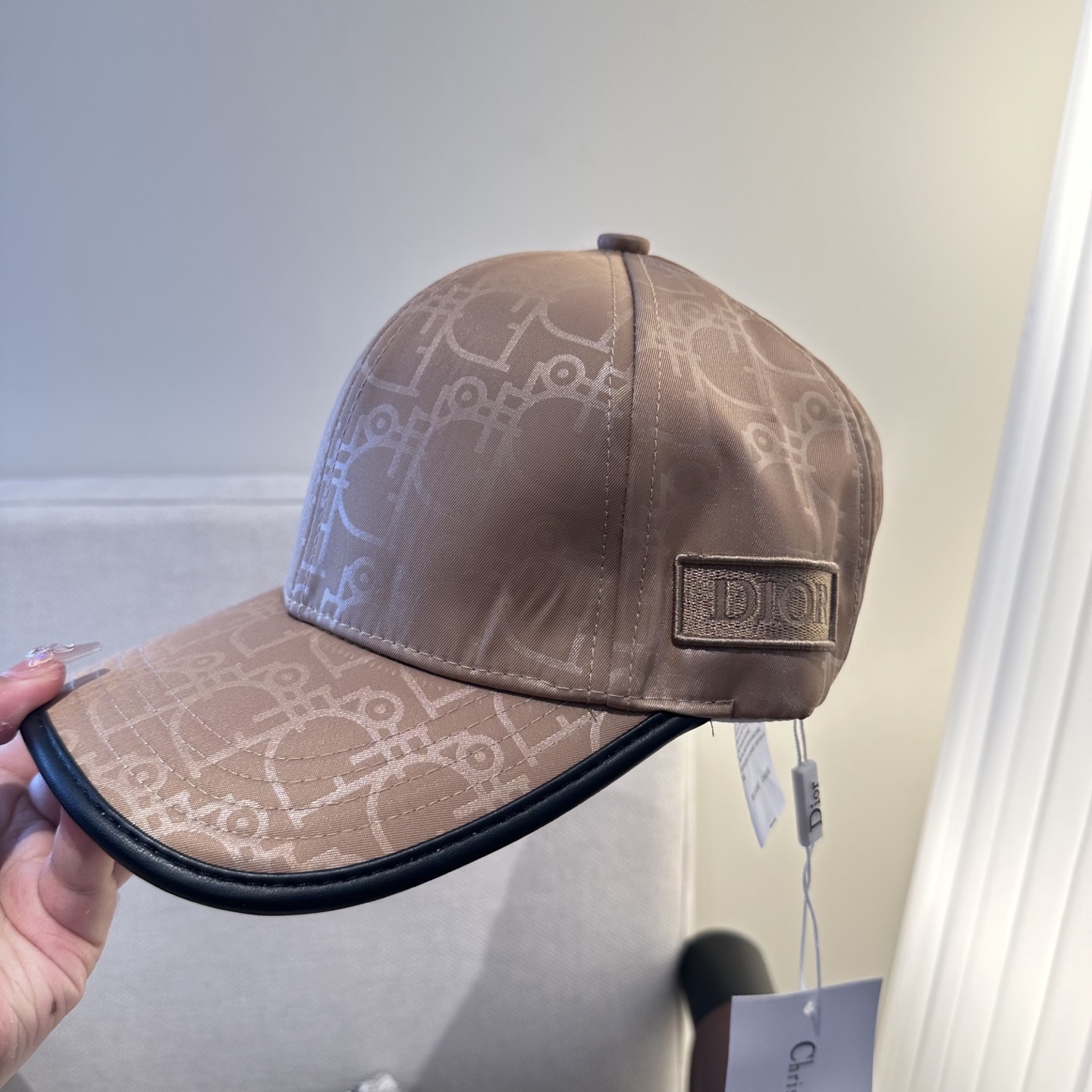 迪奥Dior 官网最新老花 迪奥防晒指数超高，特别显脸小，有型不软塌，携带方便🤗