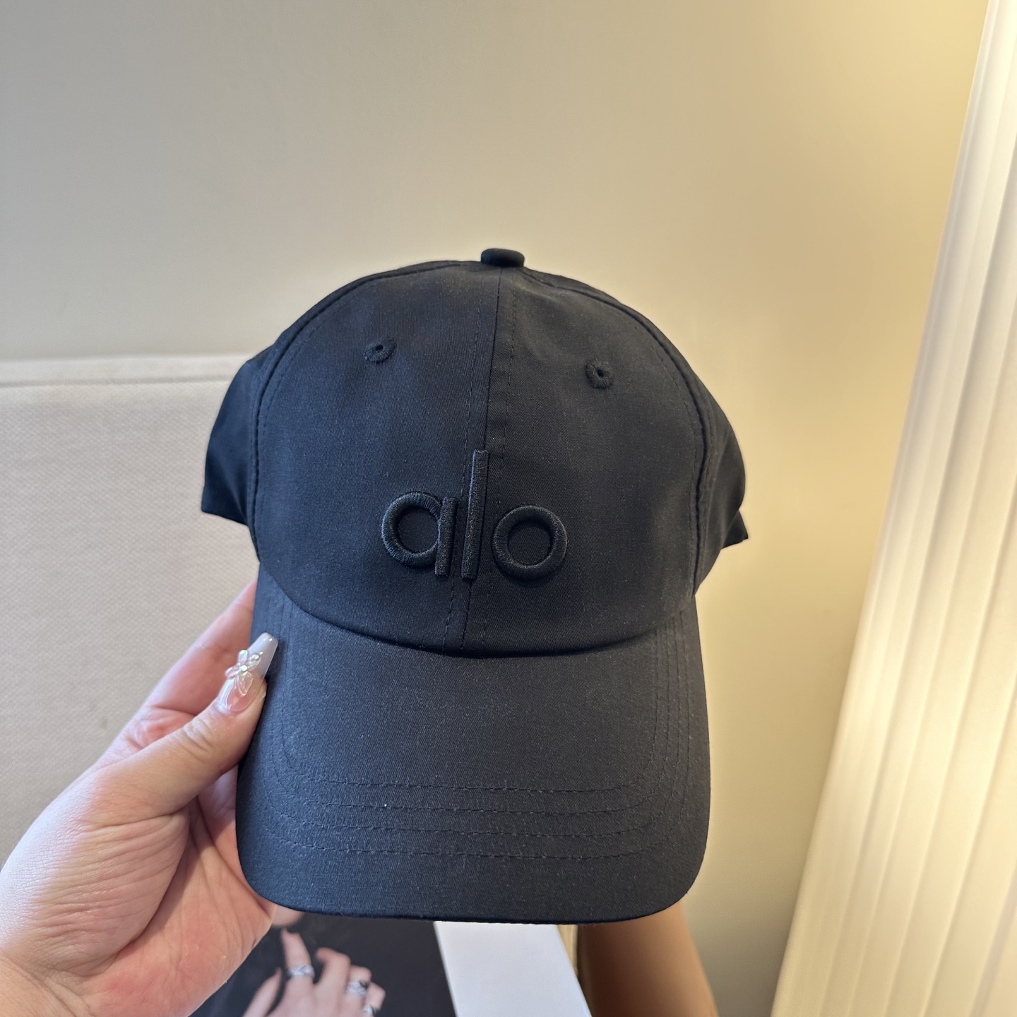 Alo 🔥爆款 新款棒球帽定制面料，简约时尚更透气，超火爆现货秒发