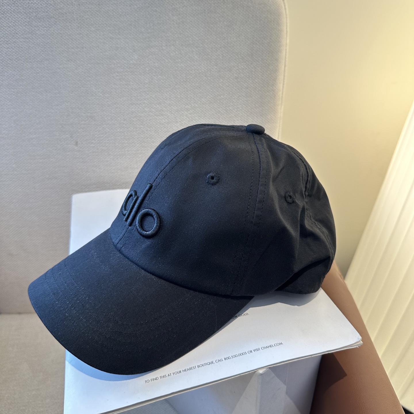 Alo 🔥爆款 新款棒球帽定制面料，简约时尚更透气，超火爆现货秒发