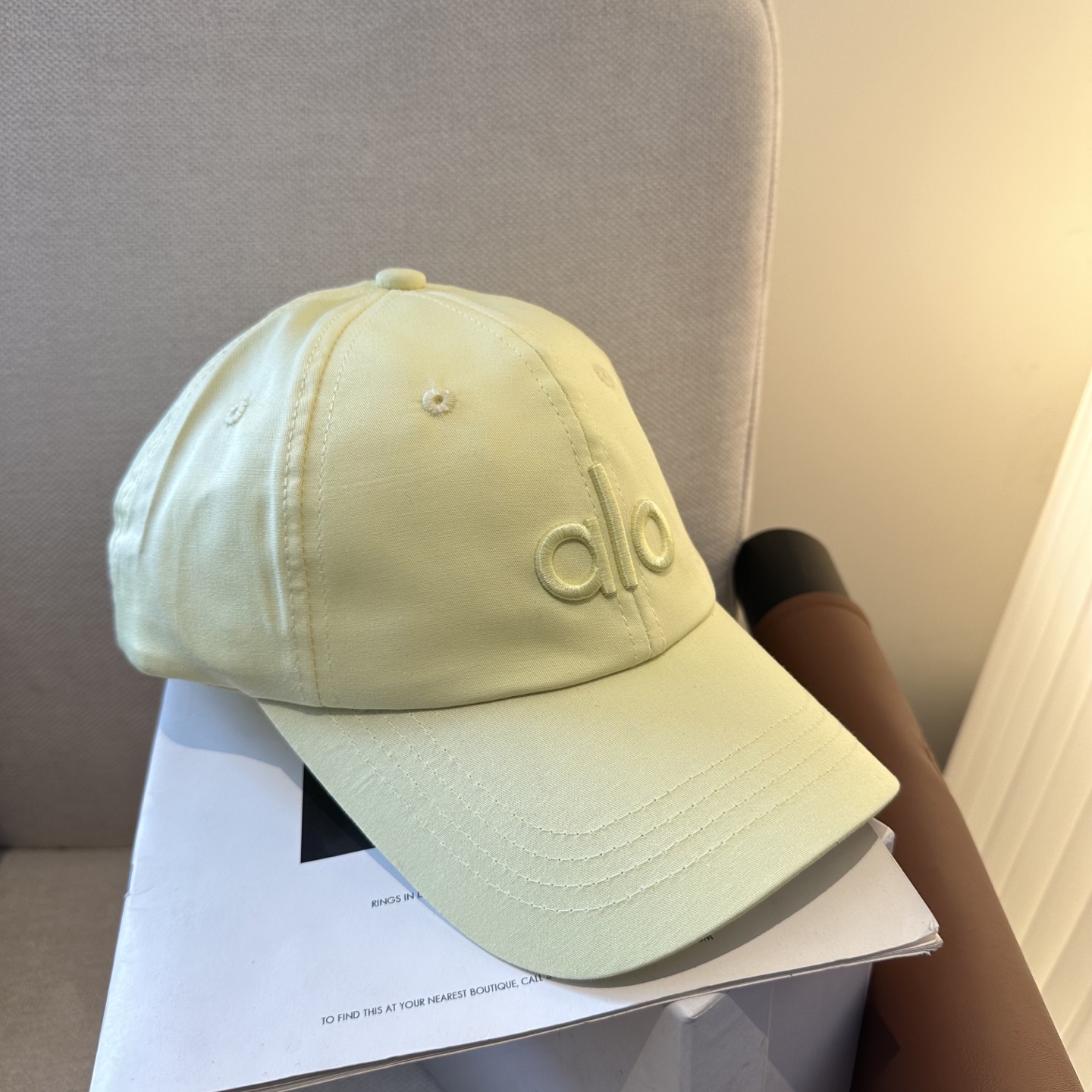 Alo 🔥爆款 新款棒球帽定制面料，简约时尚更透气，超火爆现货秒发