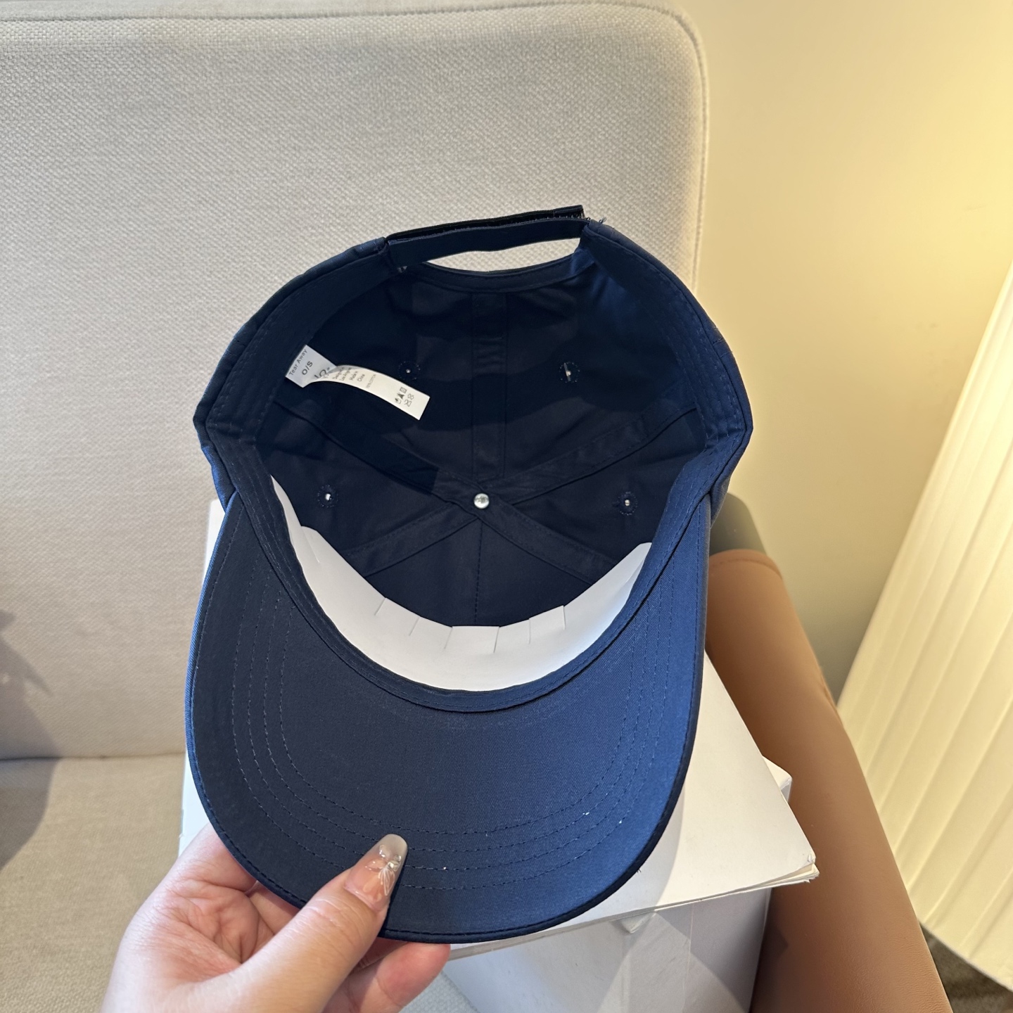 Alo 🔥爆款 新款棒球帽定制面料，简约时尚更透气，超火爆现货秒发