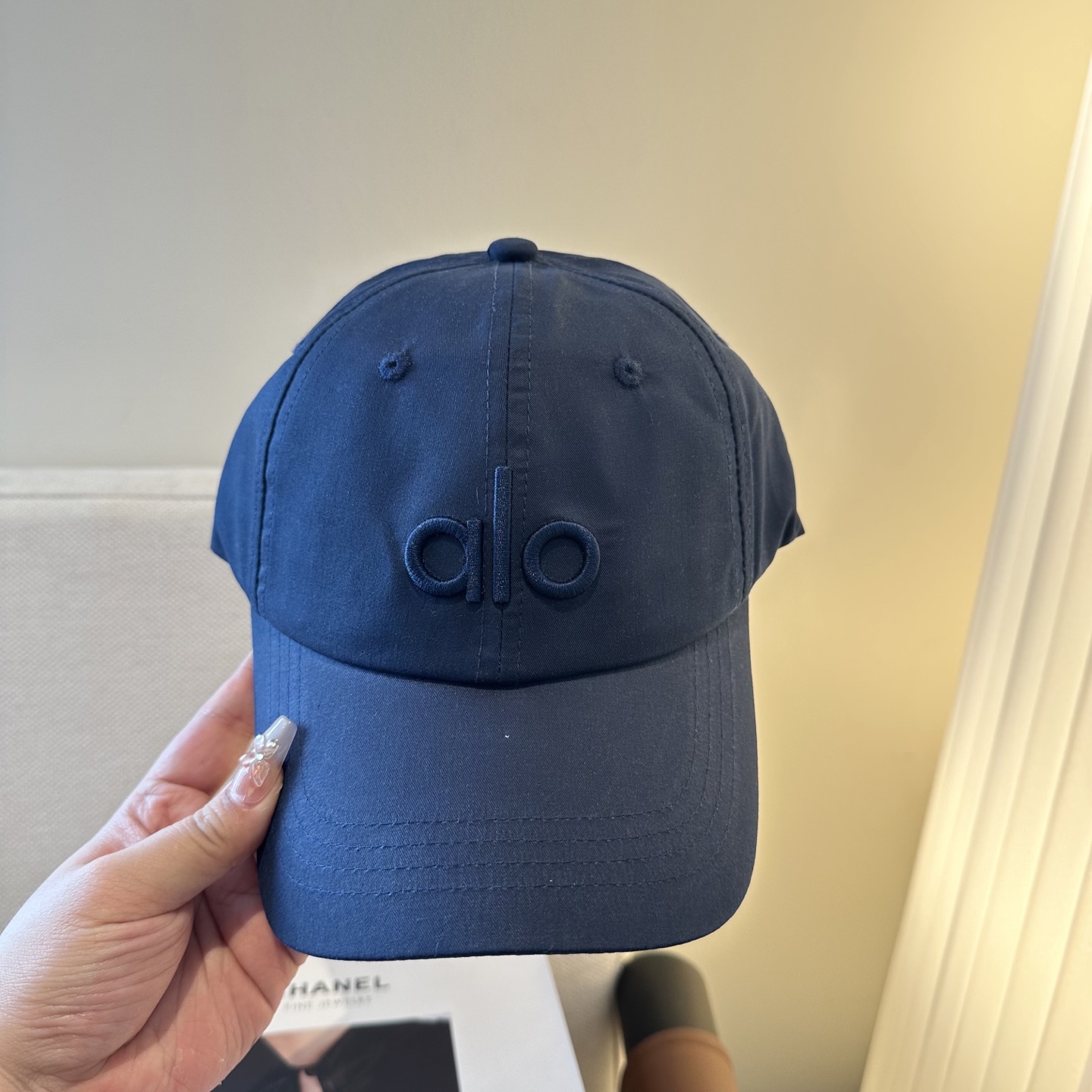 Alo 🔥爆款 新款棒球帽定制面料，简约时尚更透气，超火爆现货秒发