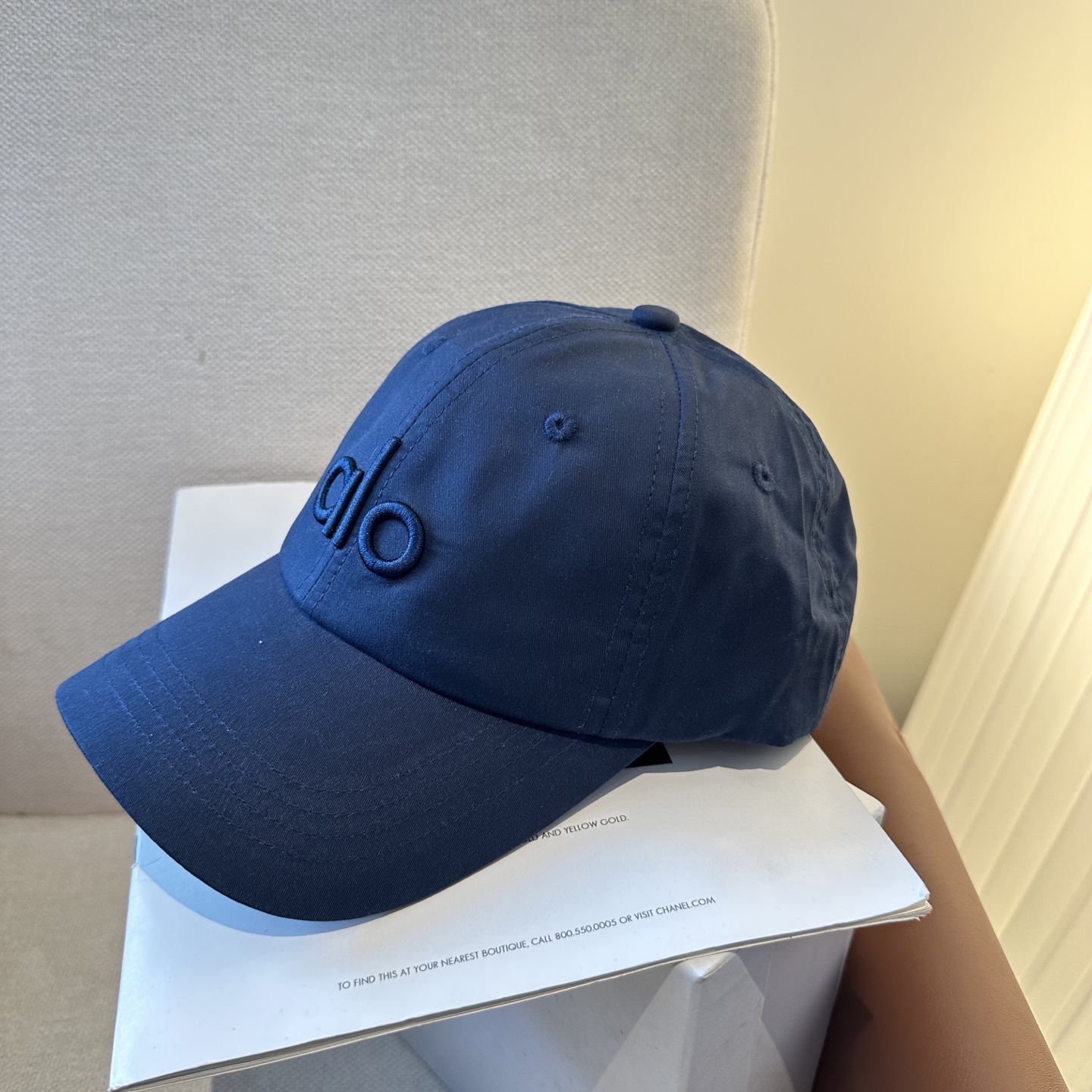 Alo 🔥爆款 新款棒球帽定制面料，简约时尚更透气，超火爆现货秒发