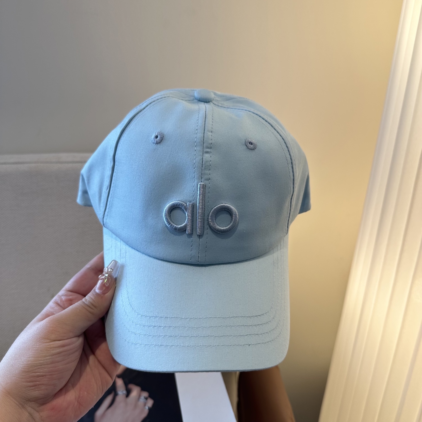 Alo 🔥爆款 新款棒球帽定制面料，简约时尚更透气，超火爆现货秒发
