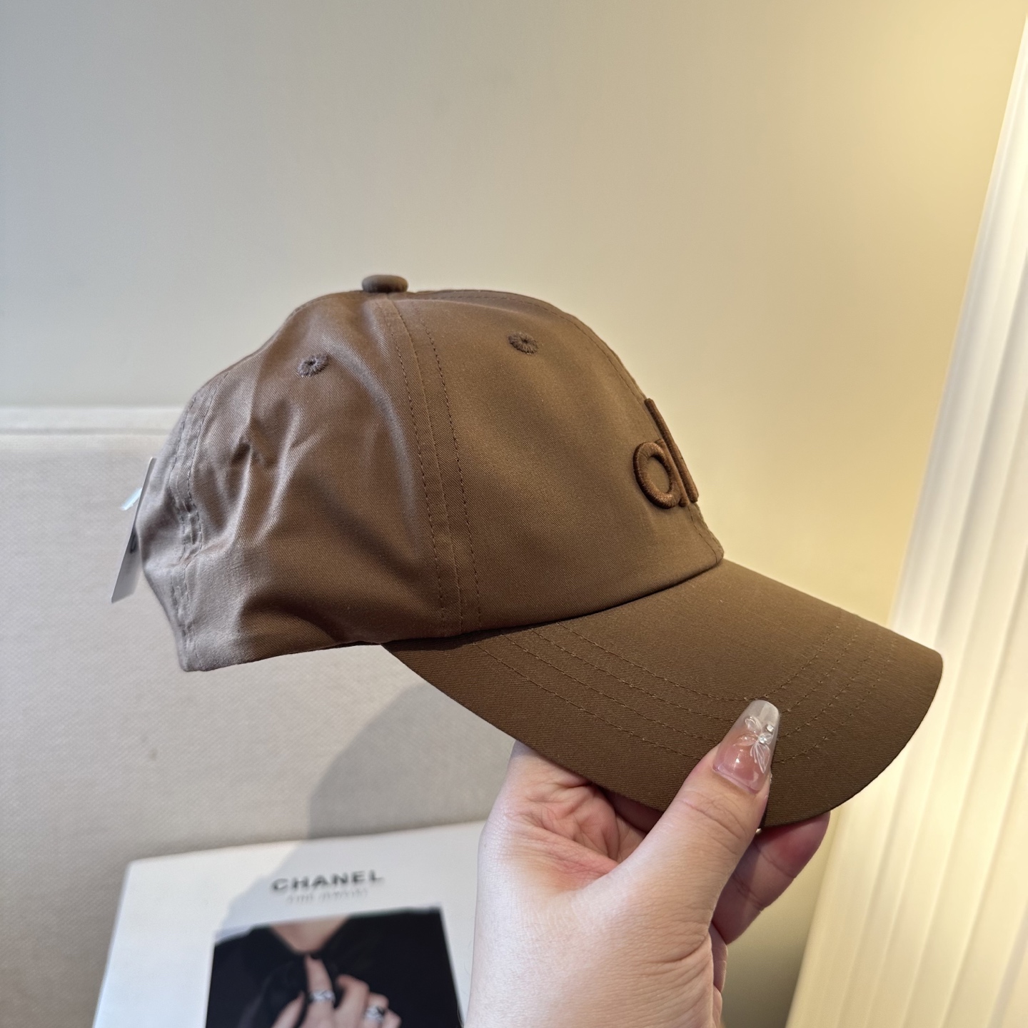 Alo 🔥爆款 新款棒球帽定制面料，简约时尚更透气，超火爆现货秒发