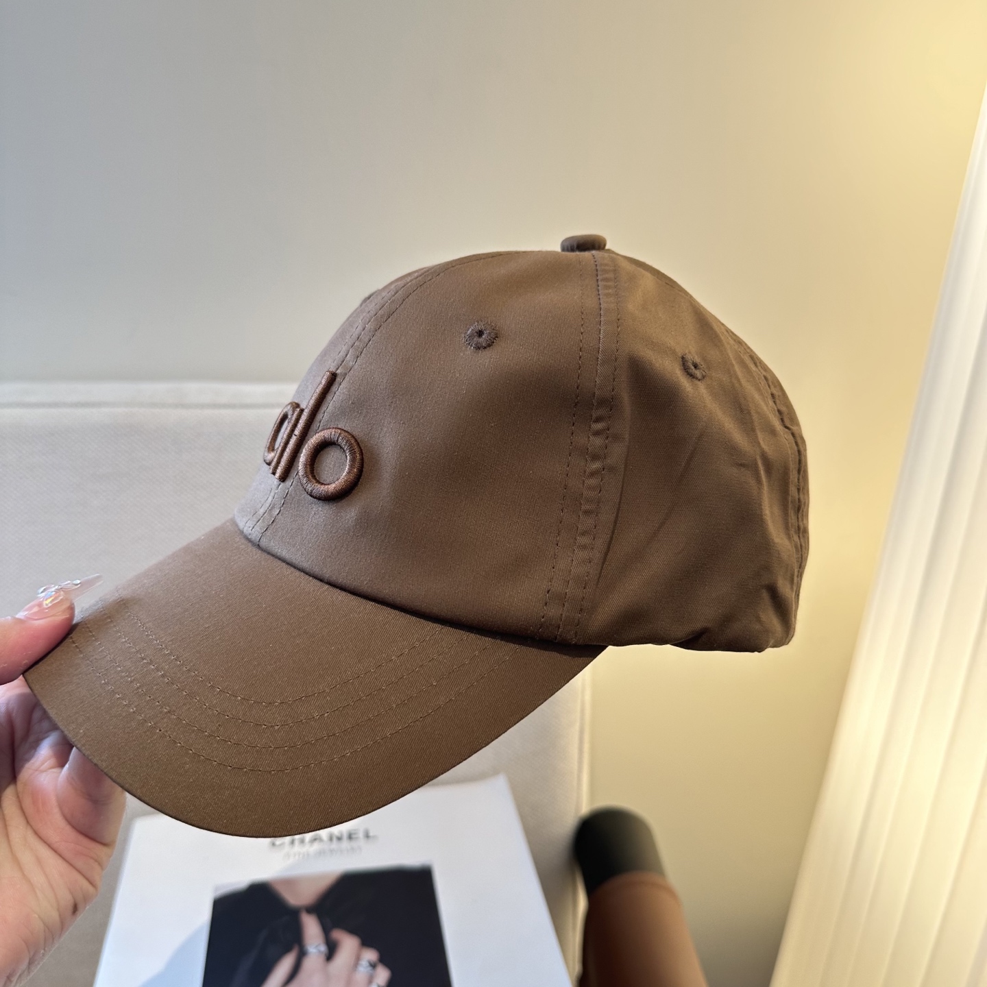 Alo 🔥爆款 新款棒球帽定制面料，简约时尚更透气，超火爆现货秒发