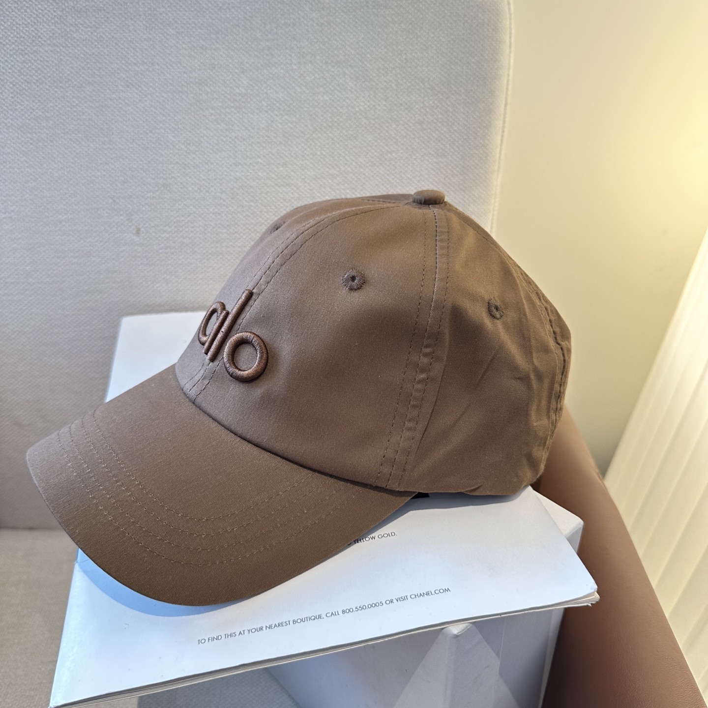 Alo 🔥爆款 新款棒球帽定制面料，简约时尚更透气，超火爆现货秒发