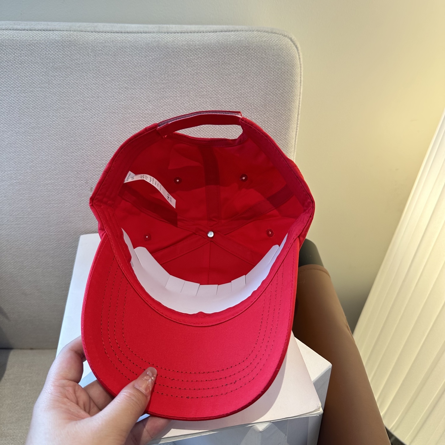 Alo 🔥爆款 新款棒球帽定制面料，简约时尚更透气，超火爆现货秒发