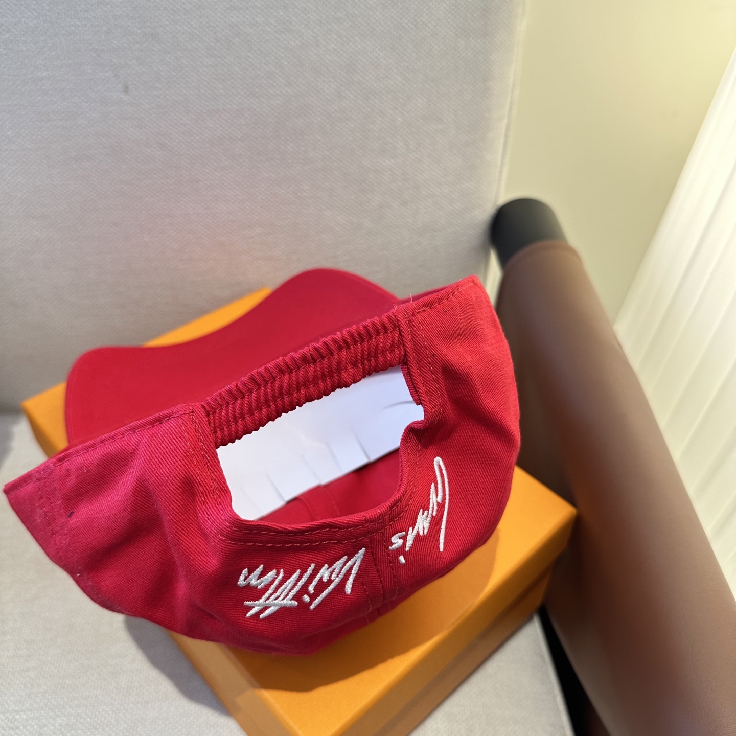 🧢路易威登棒球帽 LouisVuitton😍新款LV棒球帽，重工打造♥️高端大气，百搭款🤗男女通用！