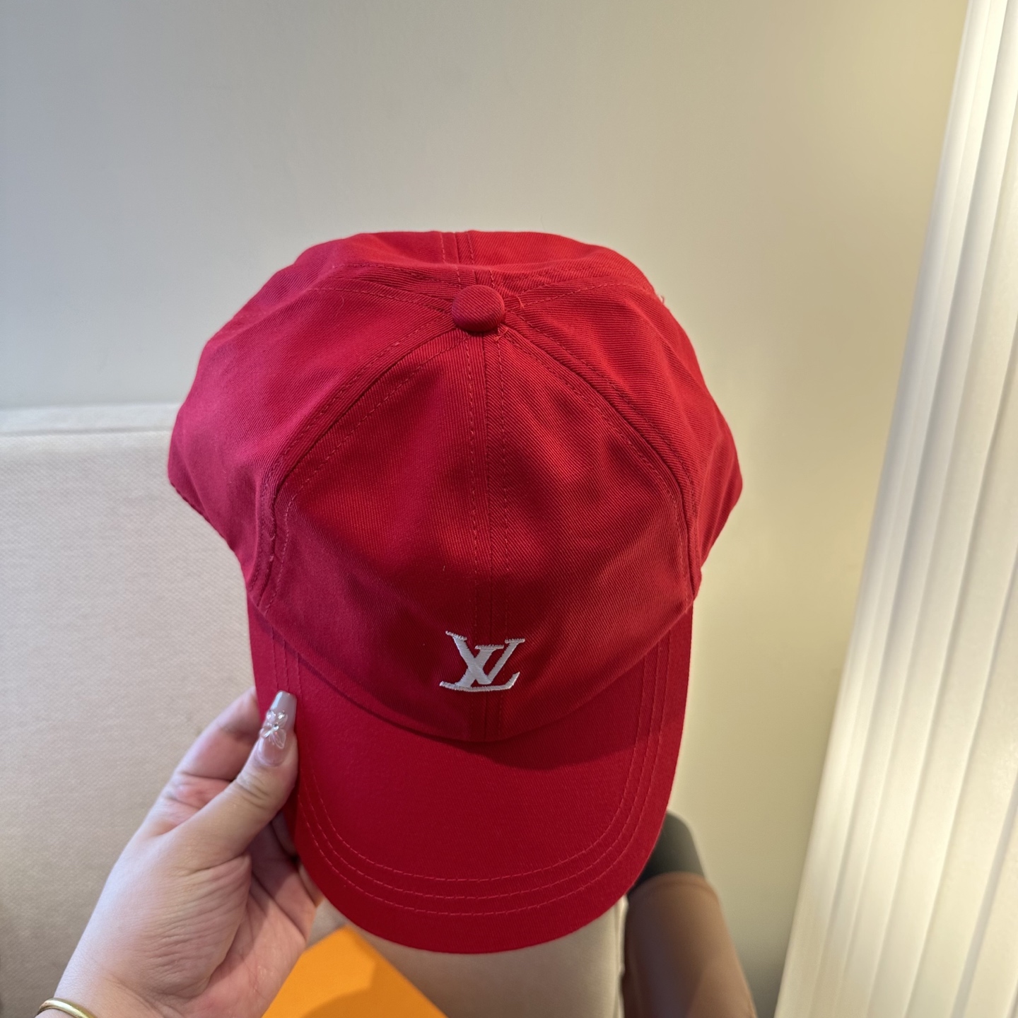🧢路易威登棒球帽 LouisVuitton😍新款LV棒球帽，重工打造♥️高端大气，百搭款🤗男女通用！