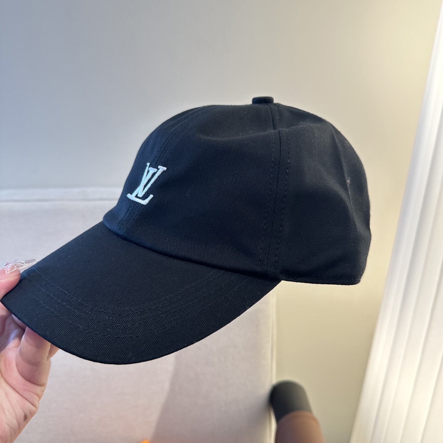 🧢路易威登棒球帽 LouisVuitton😍新款LV棒球帽，重工打造♥️高端大气，百搭款🤗男女通用！