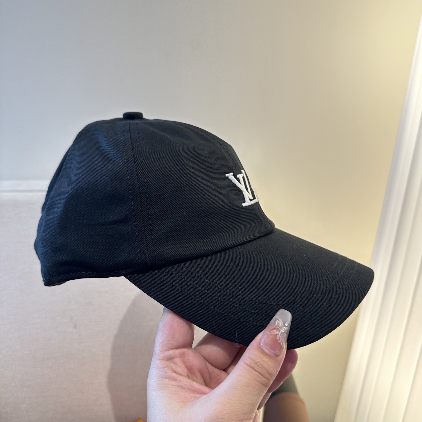 🧢路易威登棒球帽 LouisVuitton😍新款LV棒球帽，重工打造♥️高端大气，百搭款🤗男女通用！