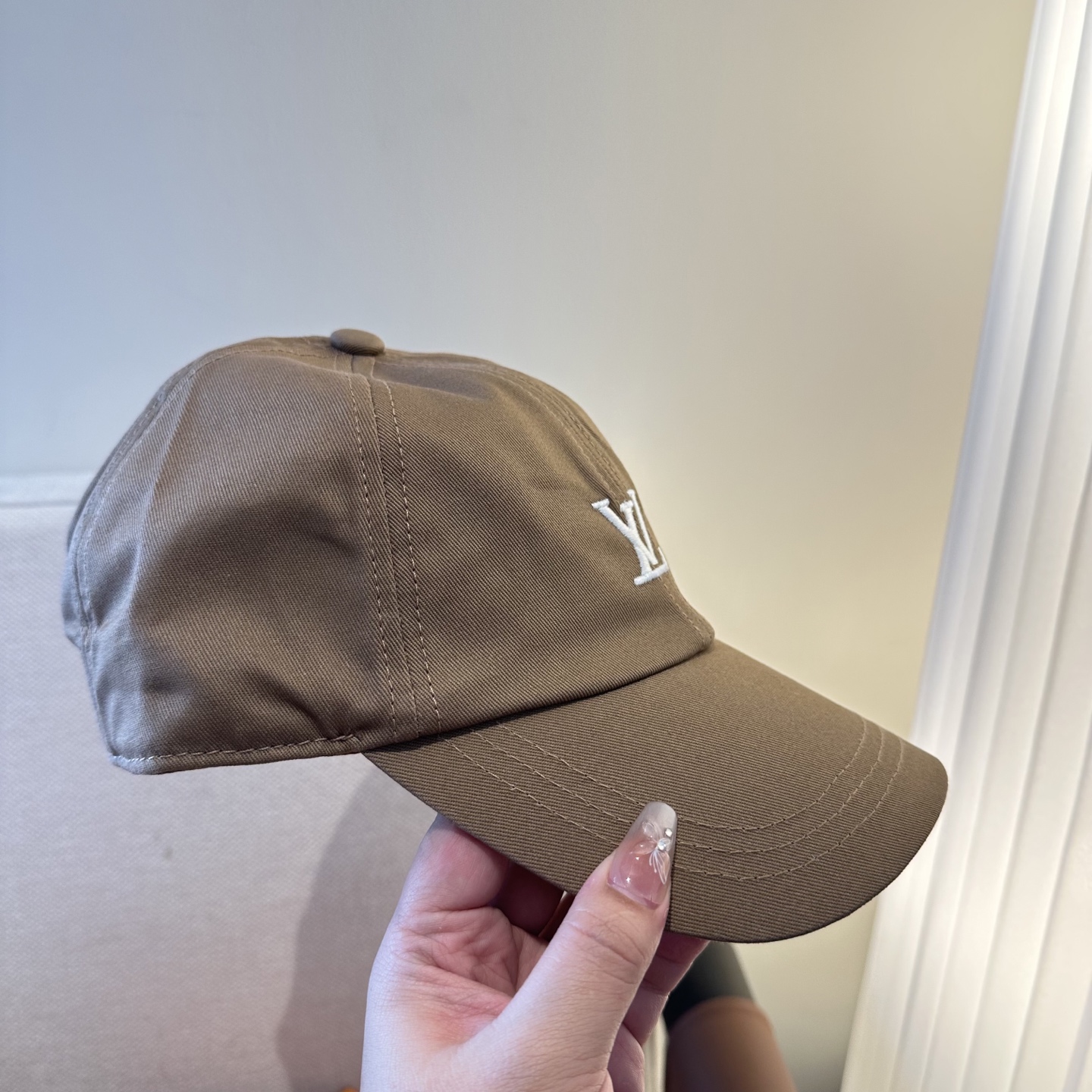 🧢路易威登棒球帽 LouisVuitton😍新款LV棒球帽，重工打造♥️高端大气，百搭款🤗男女通用！